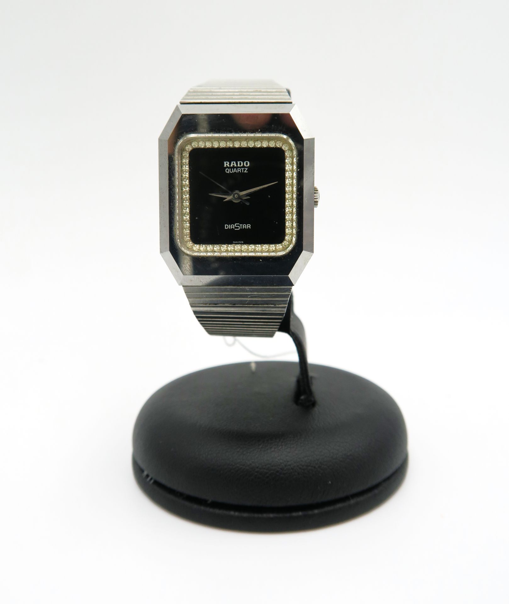 Null RADO Diastar

Ladies' wristwatch in steel, octagonal case with flats, shiny&hellip;