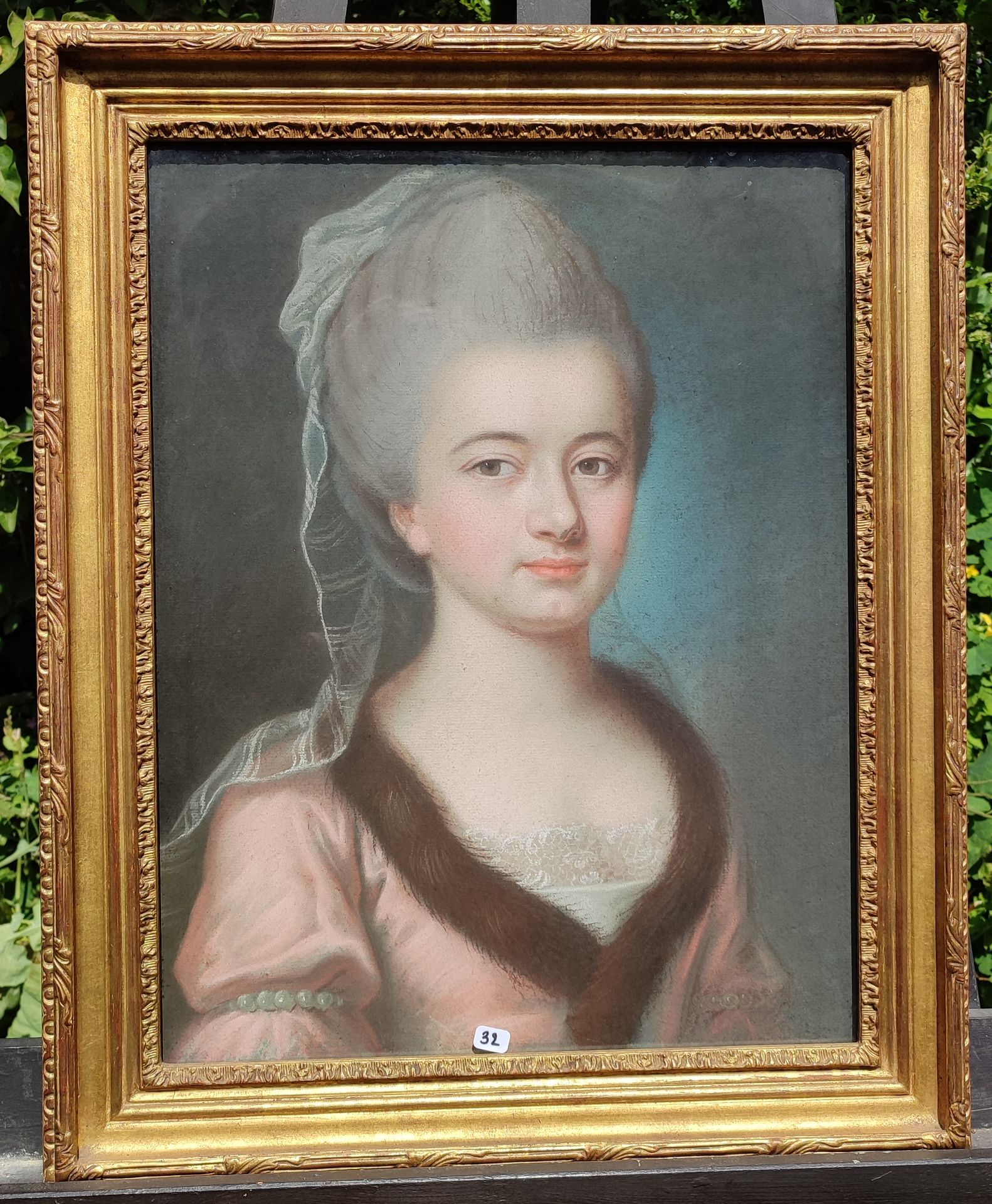 Null Ecole du XVIIIe siècle
Portrait de femme au corsage en fourrure
Pastel sur &hellip;