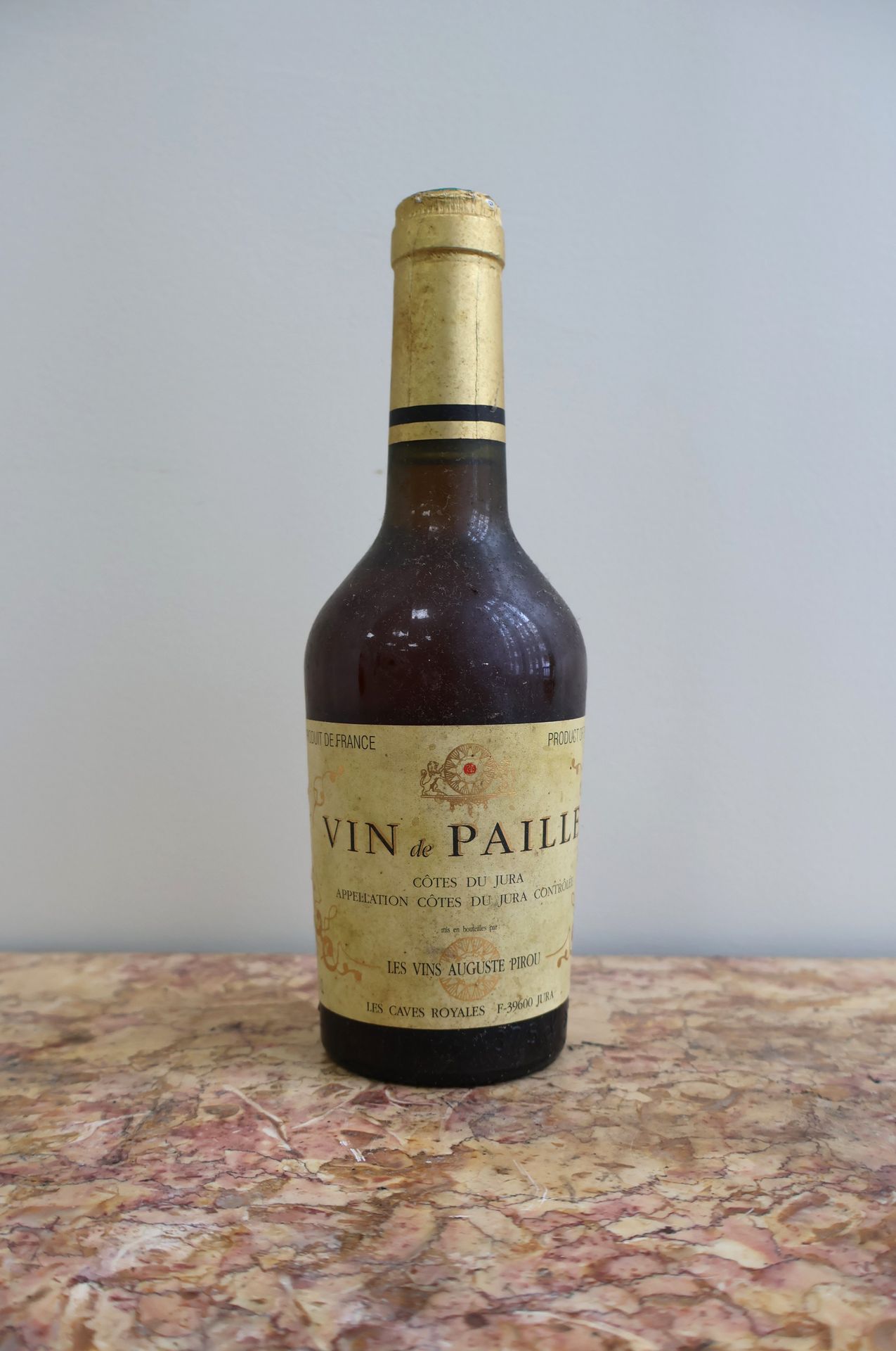 Null 1 bouteille CÔTES DU JURA Vin de Paille Les vins Auguste Pirou
(niveau bon,&hellip;