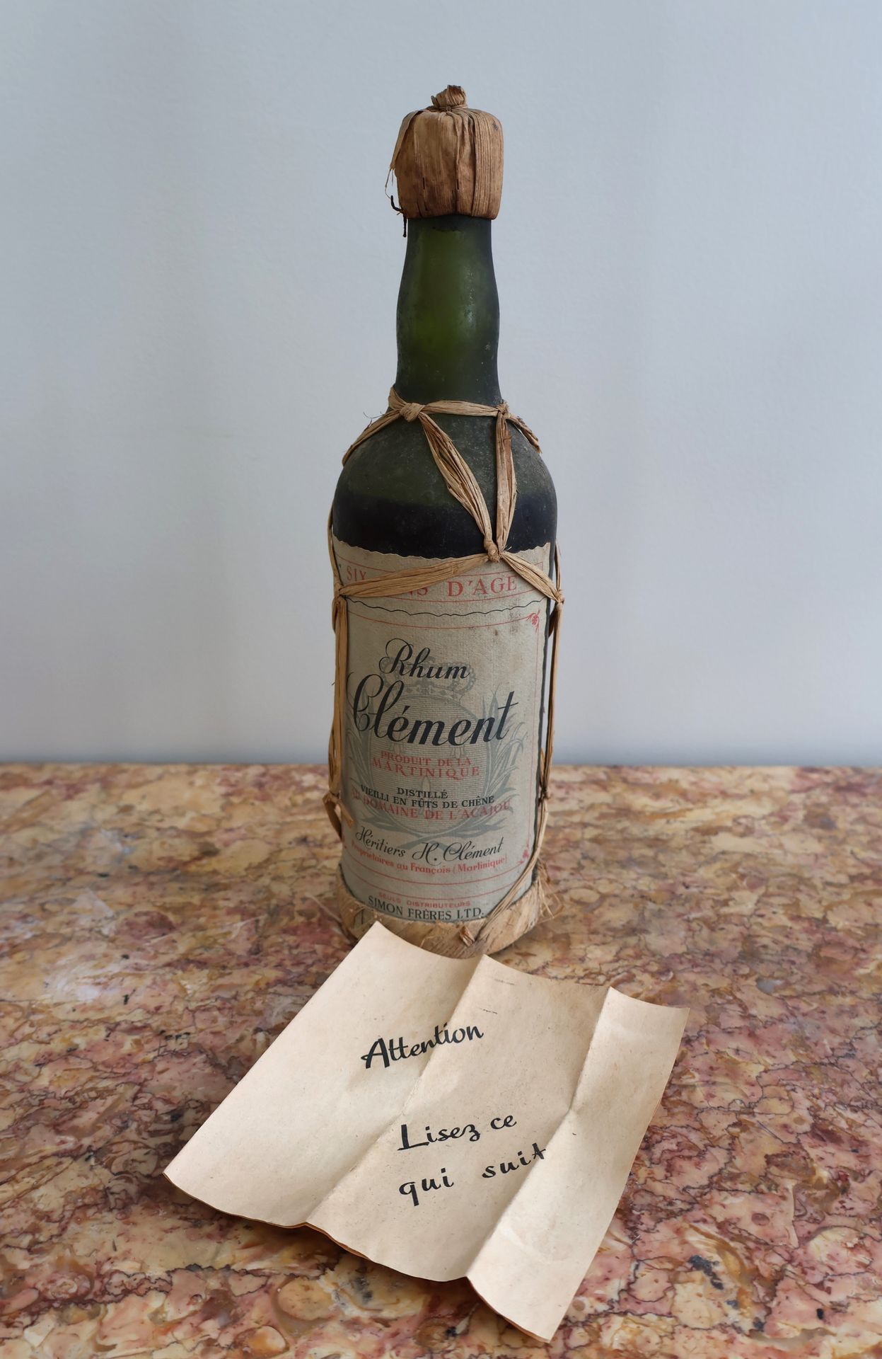 Null 1 bouteille RHUM CLEMENT 6 ans d''âge Domaine de l'Acajou
(Mise en bouteill&hellip;