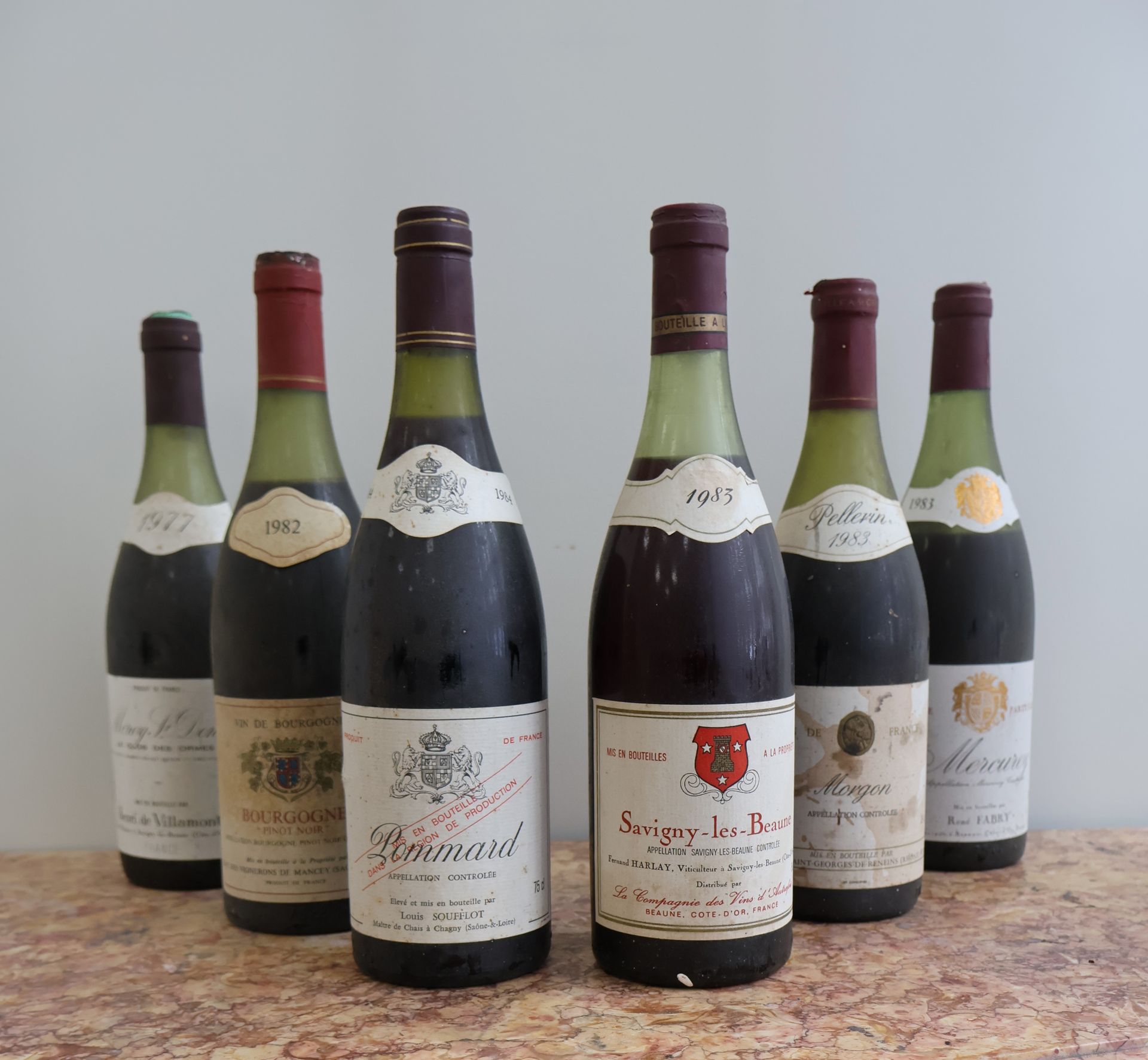 Null 6 bouteilles : 1 MOREY SAINT DENIS 1977 « Le Clos des Ormes » Henri de Vill&hellip;