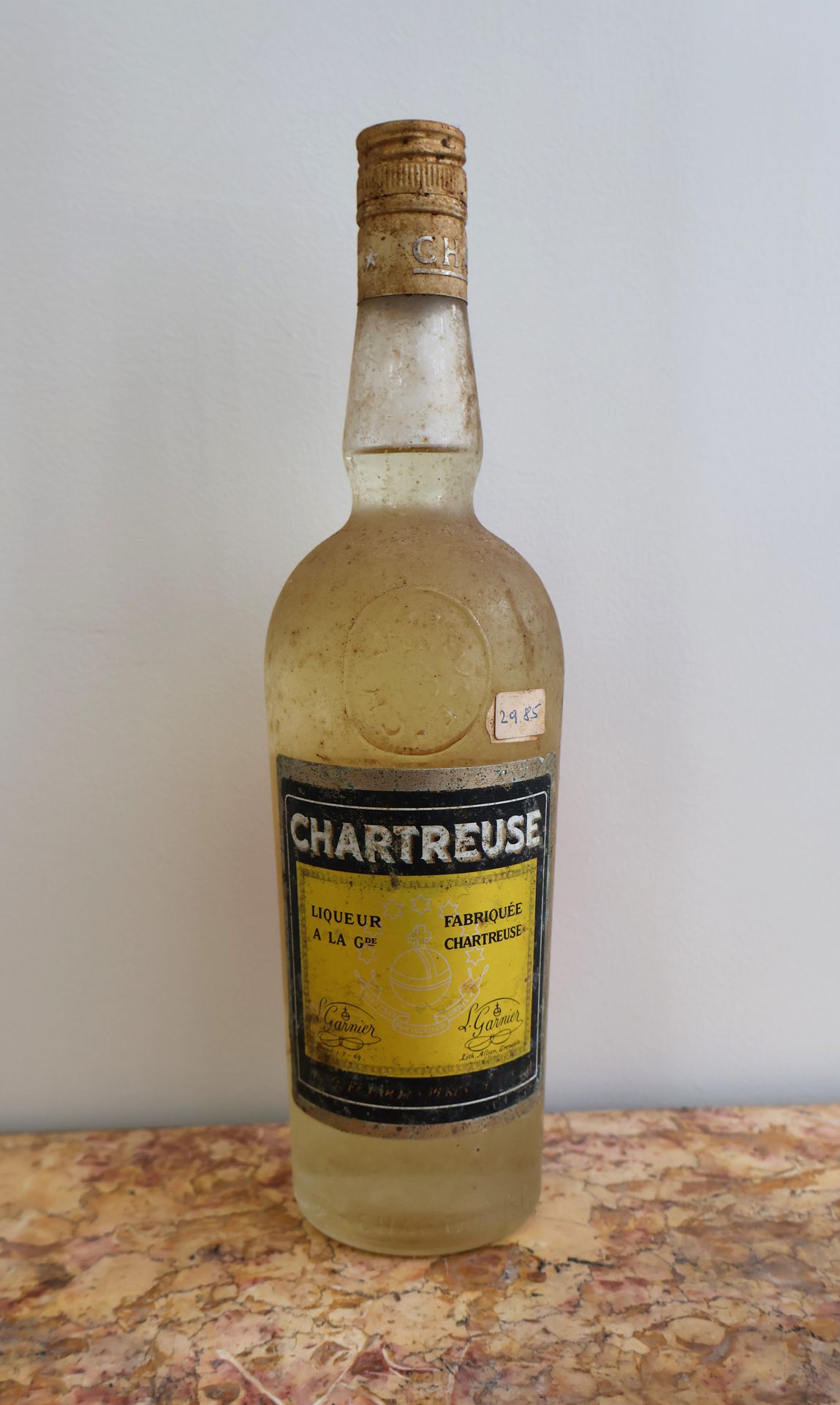 Null 1 bouteille CHARTREUSE (1966-1982) Jaune, liqueur fabriquée par les Pères C&hellip;