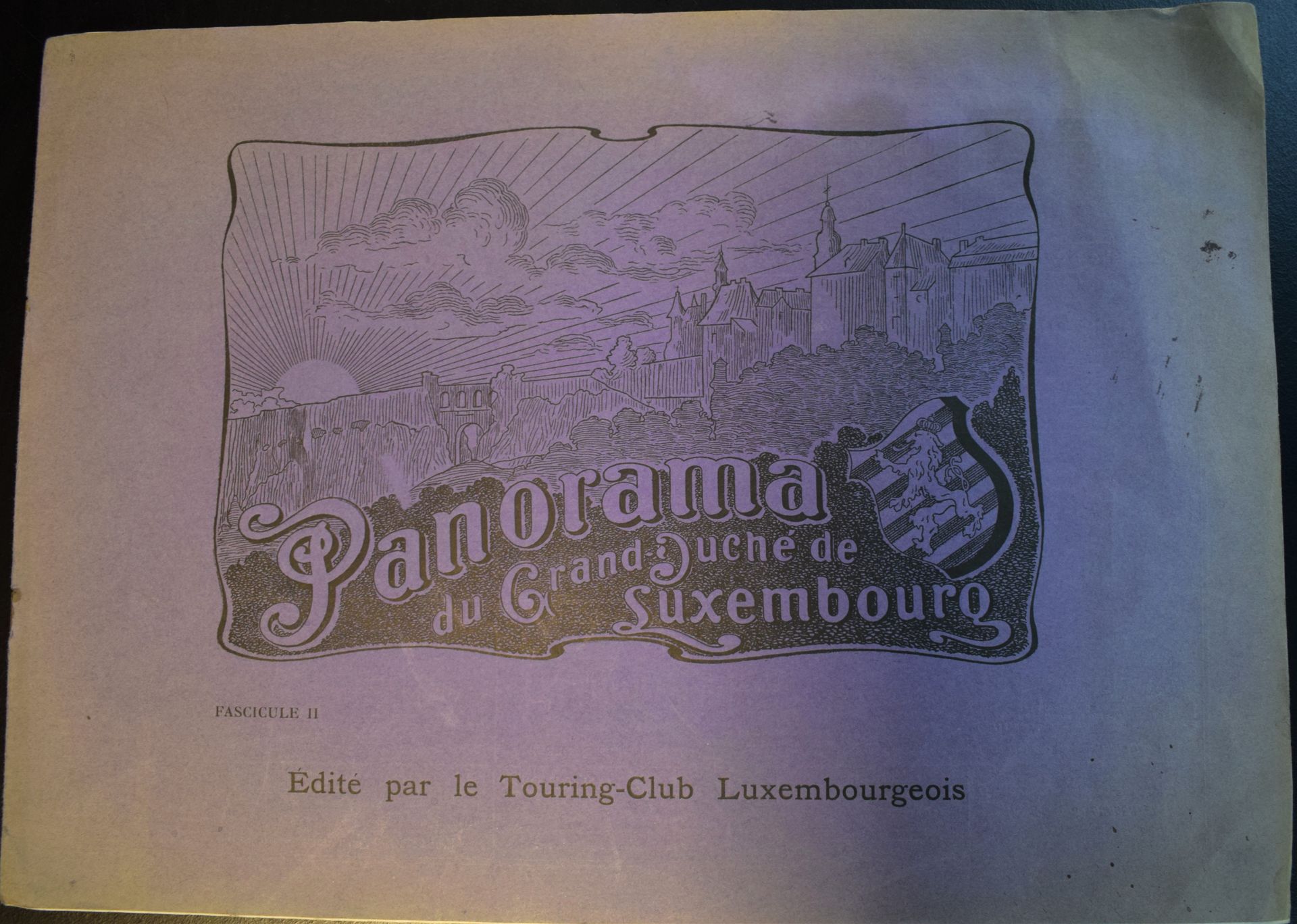 Null (旅游)卢森堡大公国全景，由卢森堡旅游俱乐部出版的第二分册，罕见的分册，原版淡紫色封面，状况良好，大约在1910/1920年。