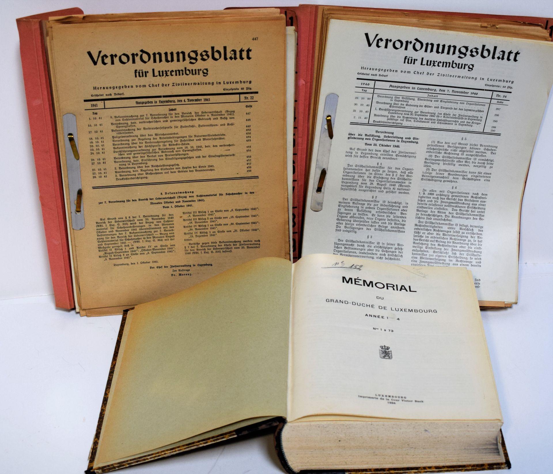 Null (LAW) Verordnungsblatt fur Luxembourg: 1940年的一套约20期和1941年的另外20期+1934年纪念册一卷