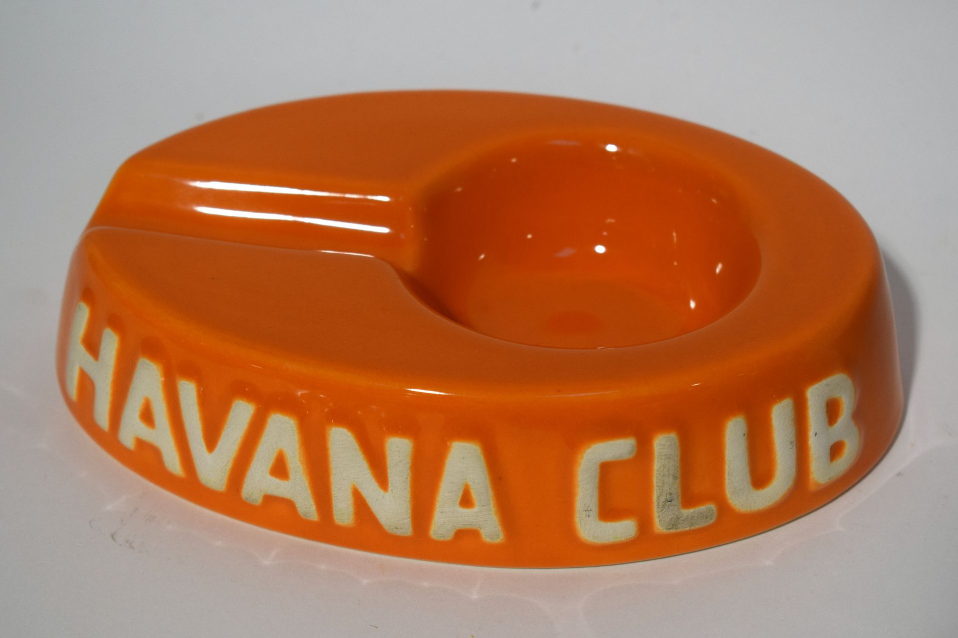 Null Cigar ashtray, HAVANA Club, orange color, good condition - Dimensions : 18,&hellip;