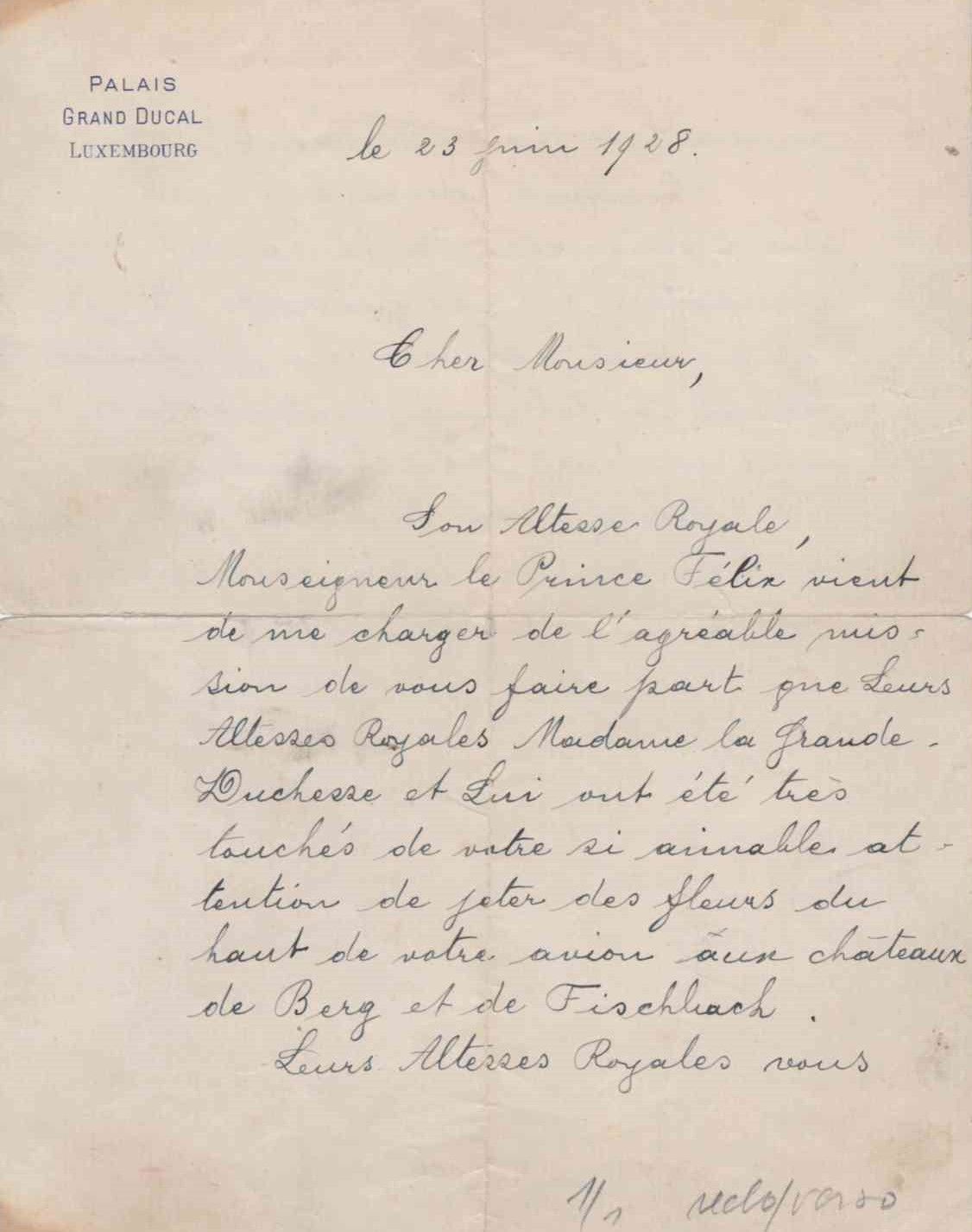 Null (LETTRE) Charmante lettre manuscrite et signée de l'Aide de Camp de la Gran&hellip;