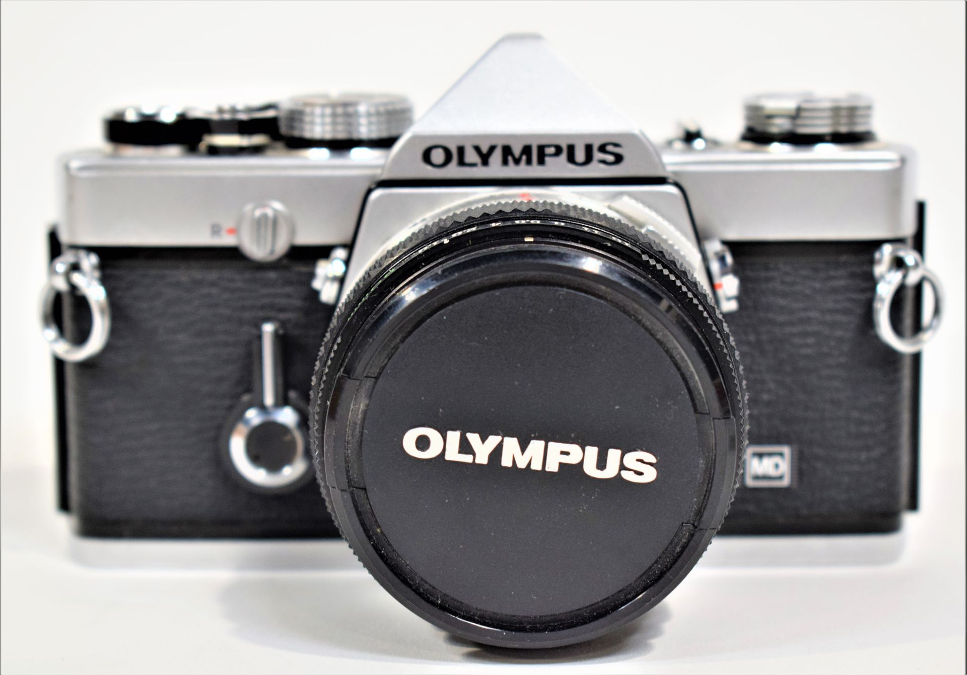 Null OLYMPUS OM-1, 1976

Zuiko lens, aperture 1 : 1.8 F 50

Very good condition &hellip;