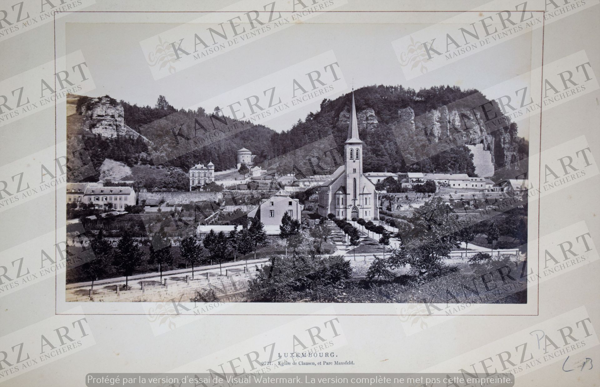 Null (摄影)一组2张粘在坚固纸板上的卢森堡城市景观的大型照片：阿尔泽特的普法芬塔尔河，克劳森教堂和曼斯菲尔德公园，未署名，约1900年，16 x 26厘米&hellip;