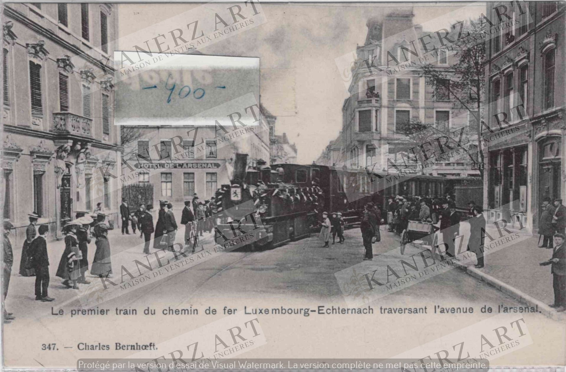 Null (官方）卢森堡-埃希特纳赫铁路的第一列火车穿过兵工厂大道，Bernhoeft #347，约1910年。