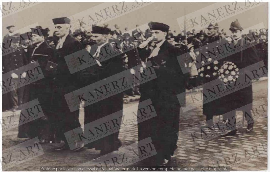 Null (OFFICIEL) Carte photo d'une cérémonie d'enterrement d'avant guerre, ca. 19&hellip;