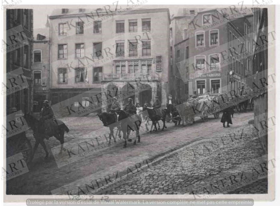 Null (WAR I) Fotokarte vom Abzug der Deutschen 1918, Blick auf das Café des Faub&hellip;