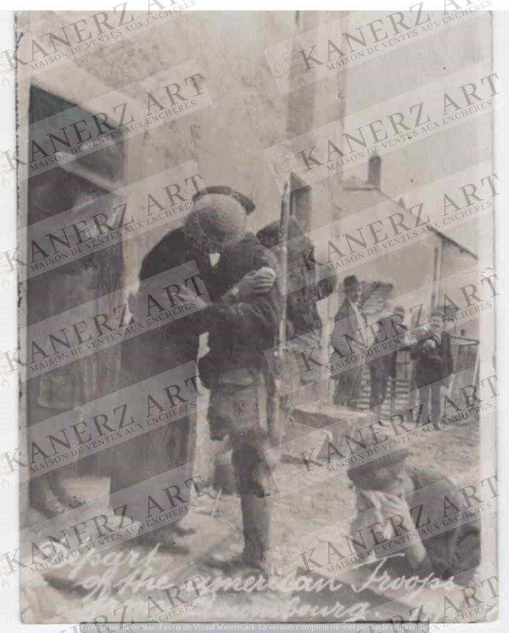 (WAR I) Départ des troupes américaines du Luxembourg en 1919, baiser d'au revoir&hellip;