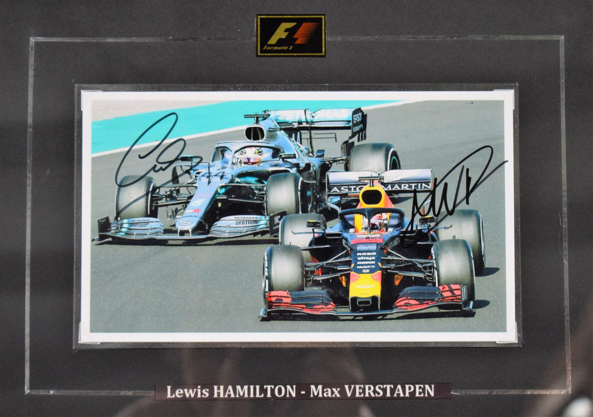 Null (SPORT/FOTOGRAFIE) Lewis HAMILTON und Max VERSTAPEN: Original-Farbfotografi&hellip;