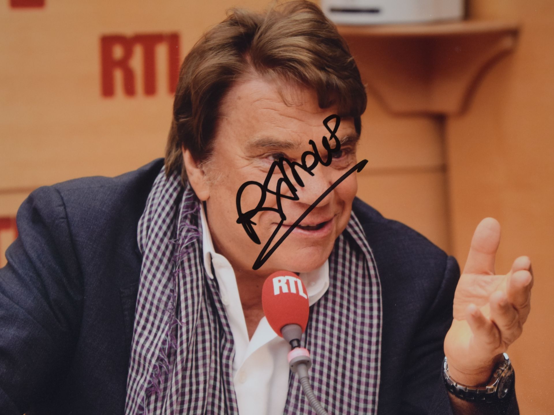 Null AUTOGRAPH on photograph of Bernard Tapie.

Certificate of authenticity All &hellip;