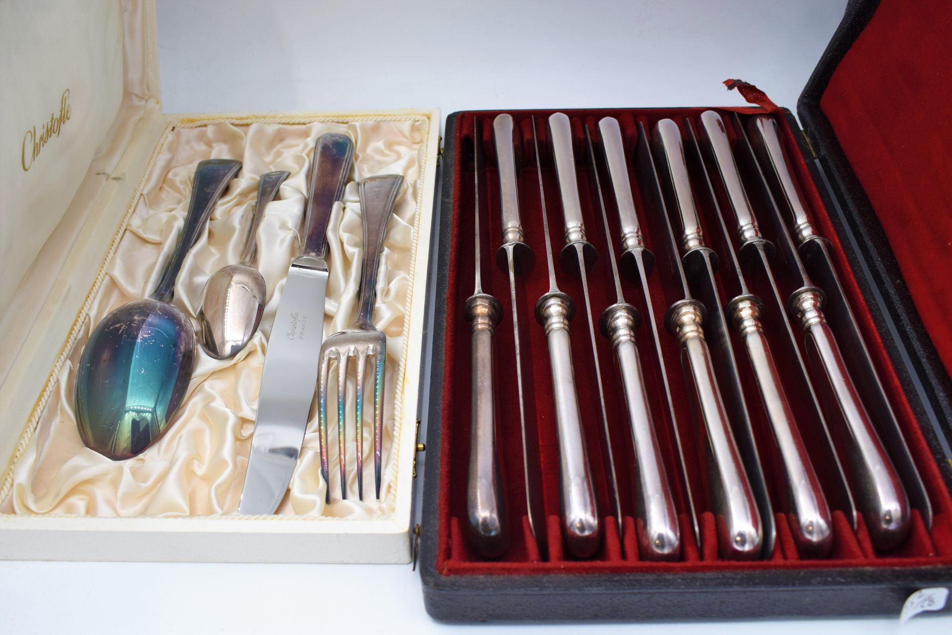 Null (CHRISTOFLE) In a box, set of 12 knives of the CHRISTOFLE house in silver p&hellip;