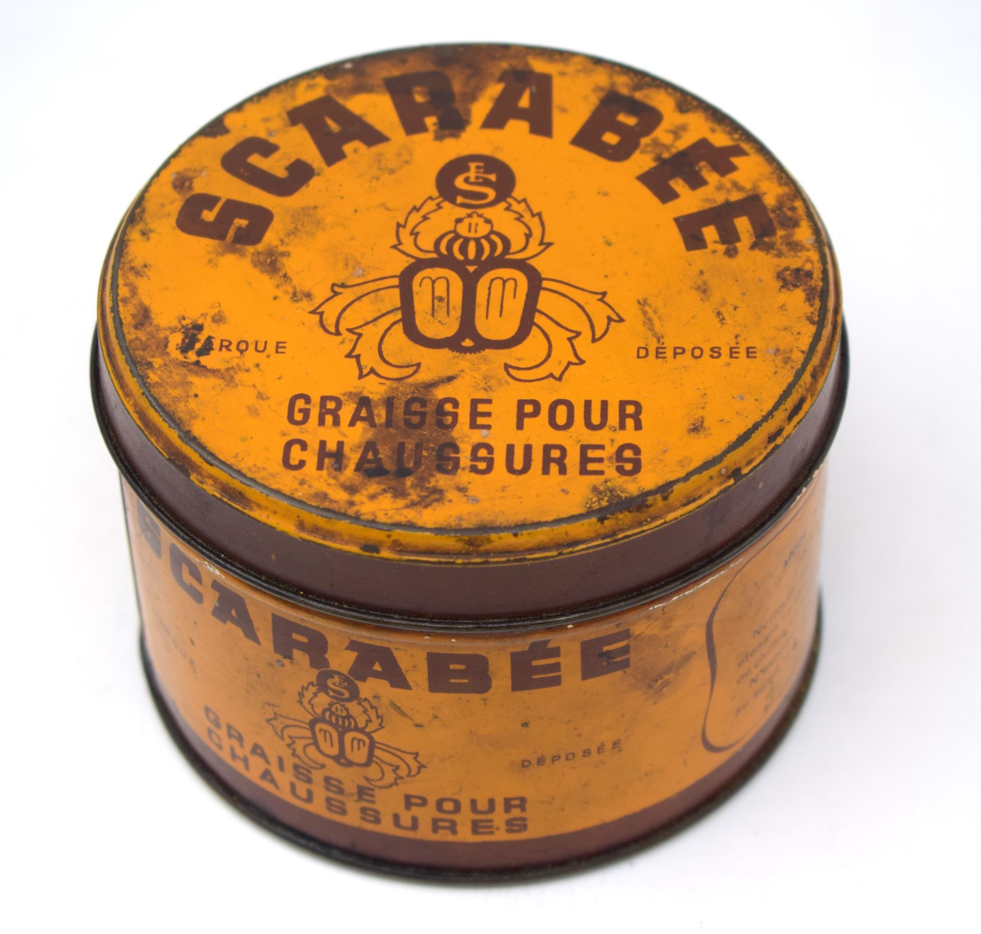 Null Metal box SCARABEE "Grease for shoes", some rubs, partly full, height 8 cm