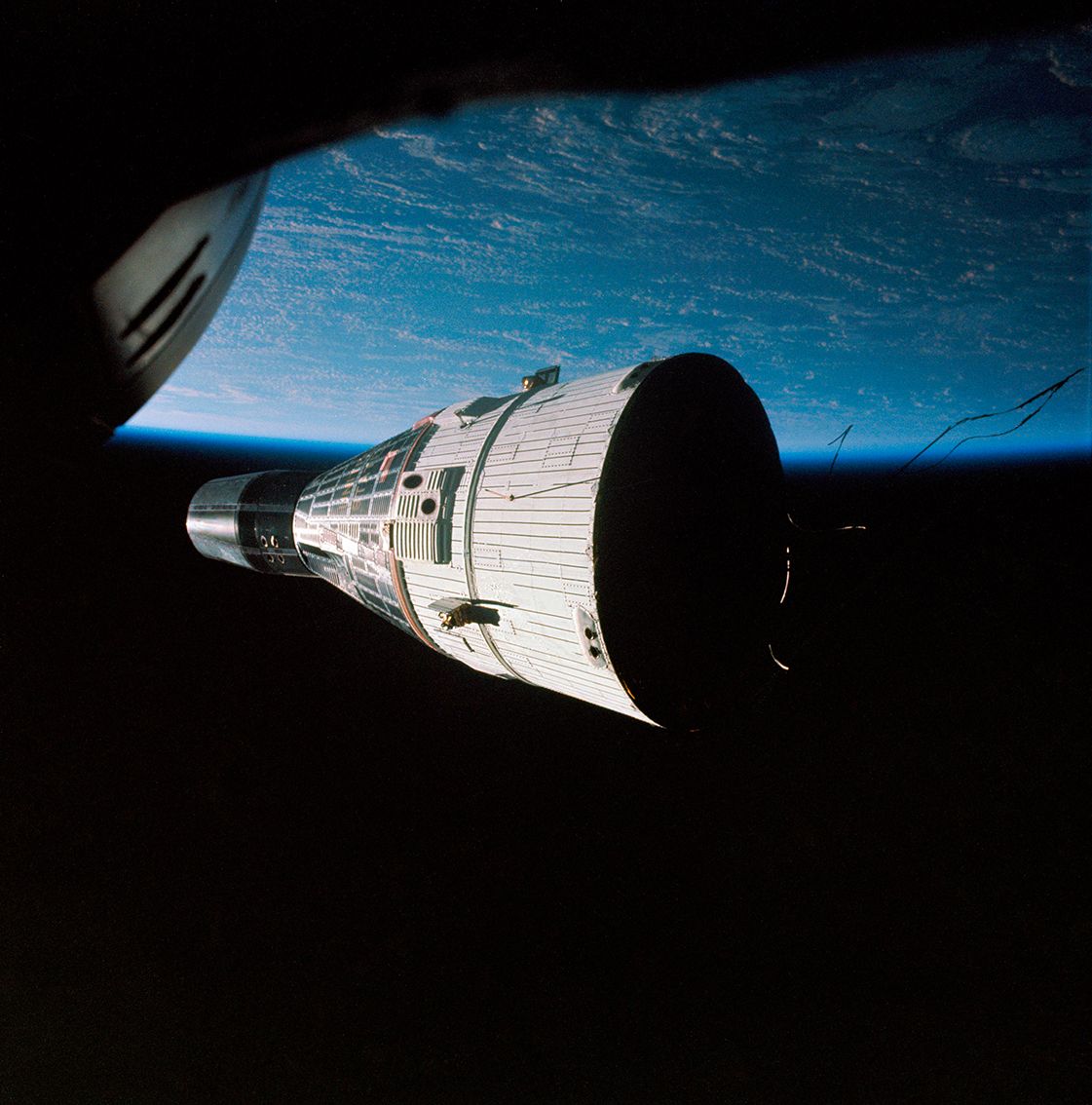 Null (NASA. LARGE FORMAT. GEMINI-7) This historic view of the Gemini-7 spacecraf&hellip;