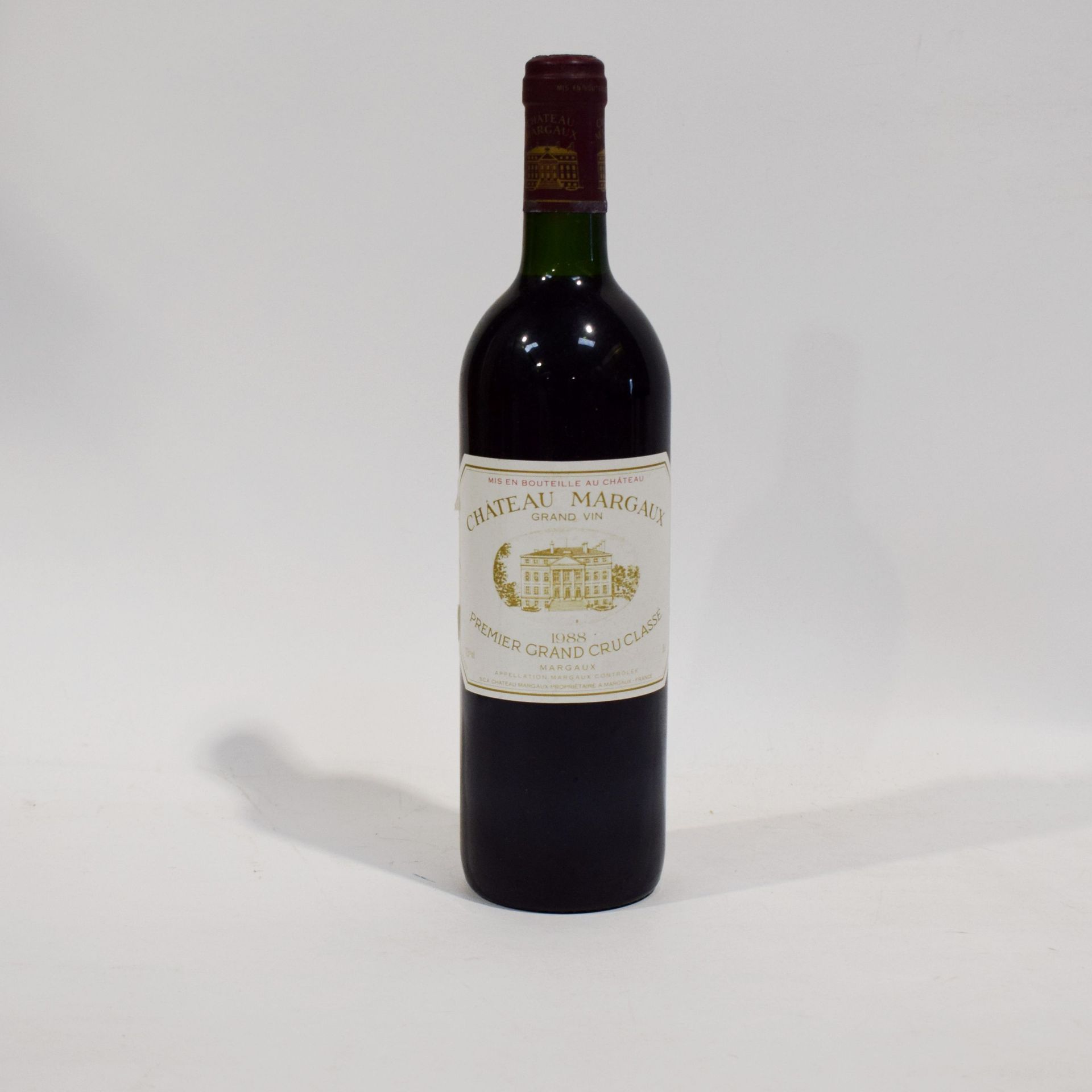 Null (MARGAUX) Bottle of Château MARGAUX, 1er Grand Cru Classé de l'Appellation &hellip;