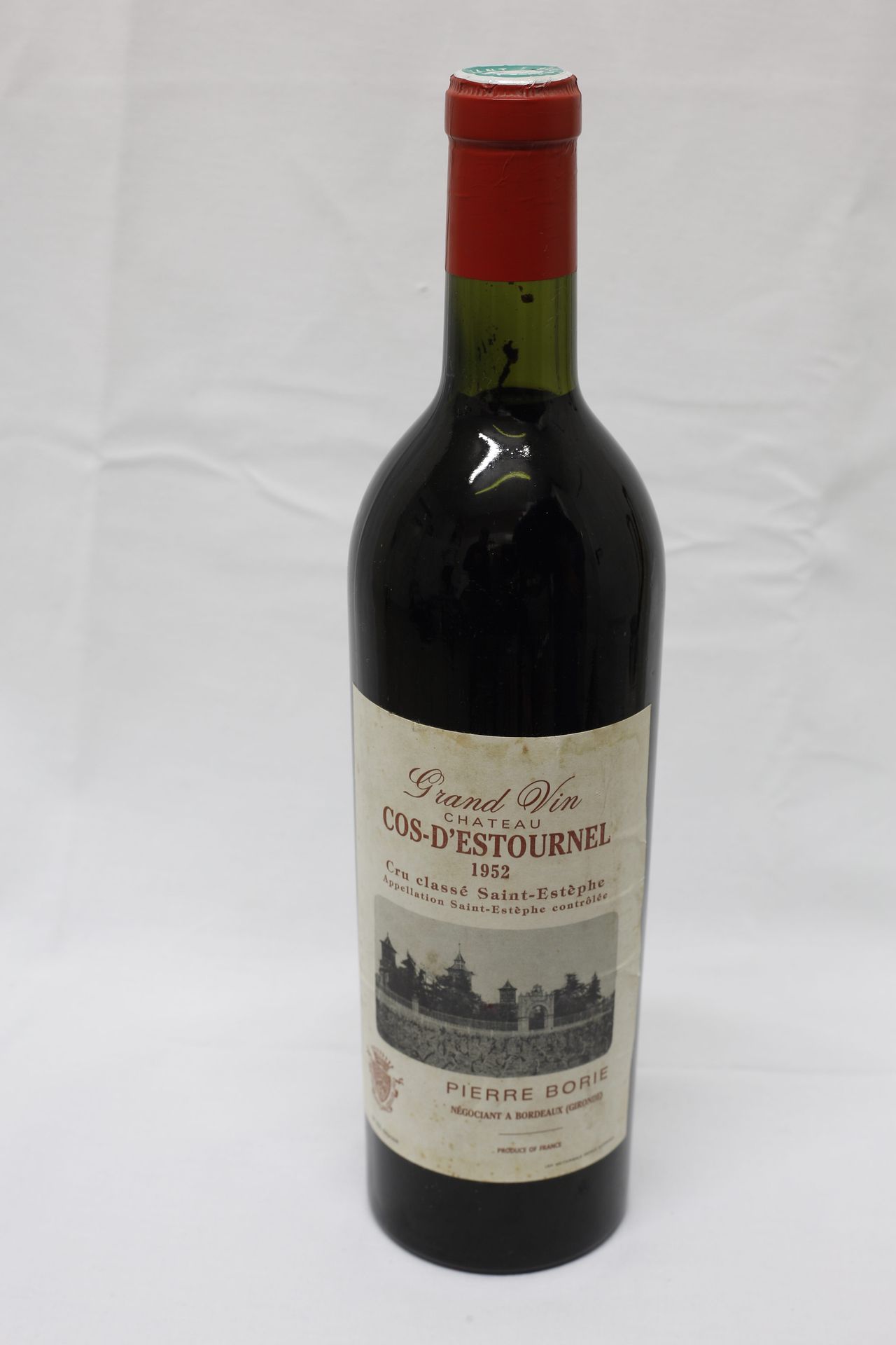 Null (OLD MILLENNIUM/SAINT-ESTÈPHE)一套2瓶COS-D'ESTOURNEL酒庄，1952年份，Saint-Estèphe的Cr&hellip;