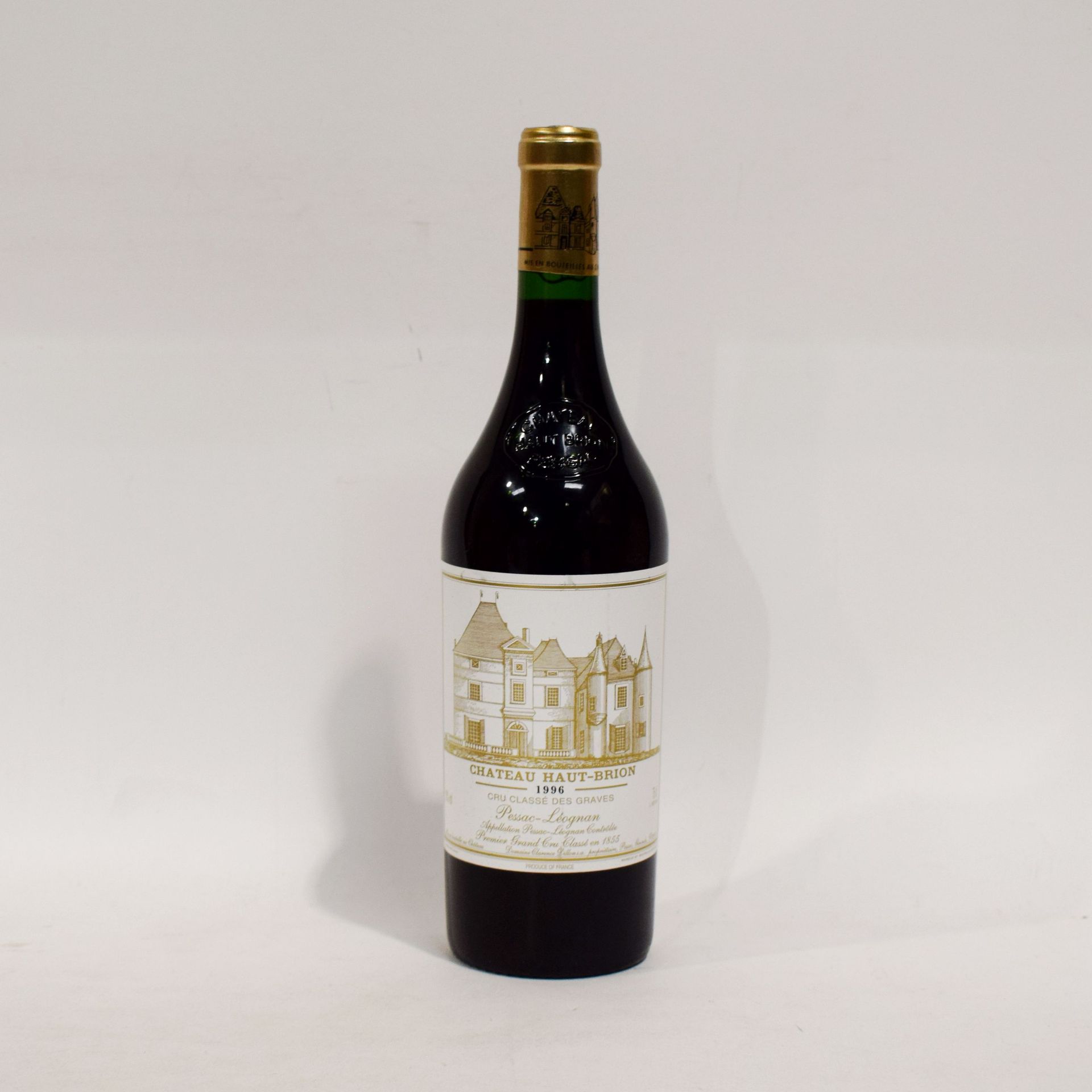 Null (PESSAC-LEOGNAN)一瓶Chateau HAUT-BRION，格拉夫产区特级酒庄，1996年份，良好等级