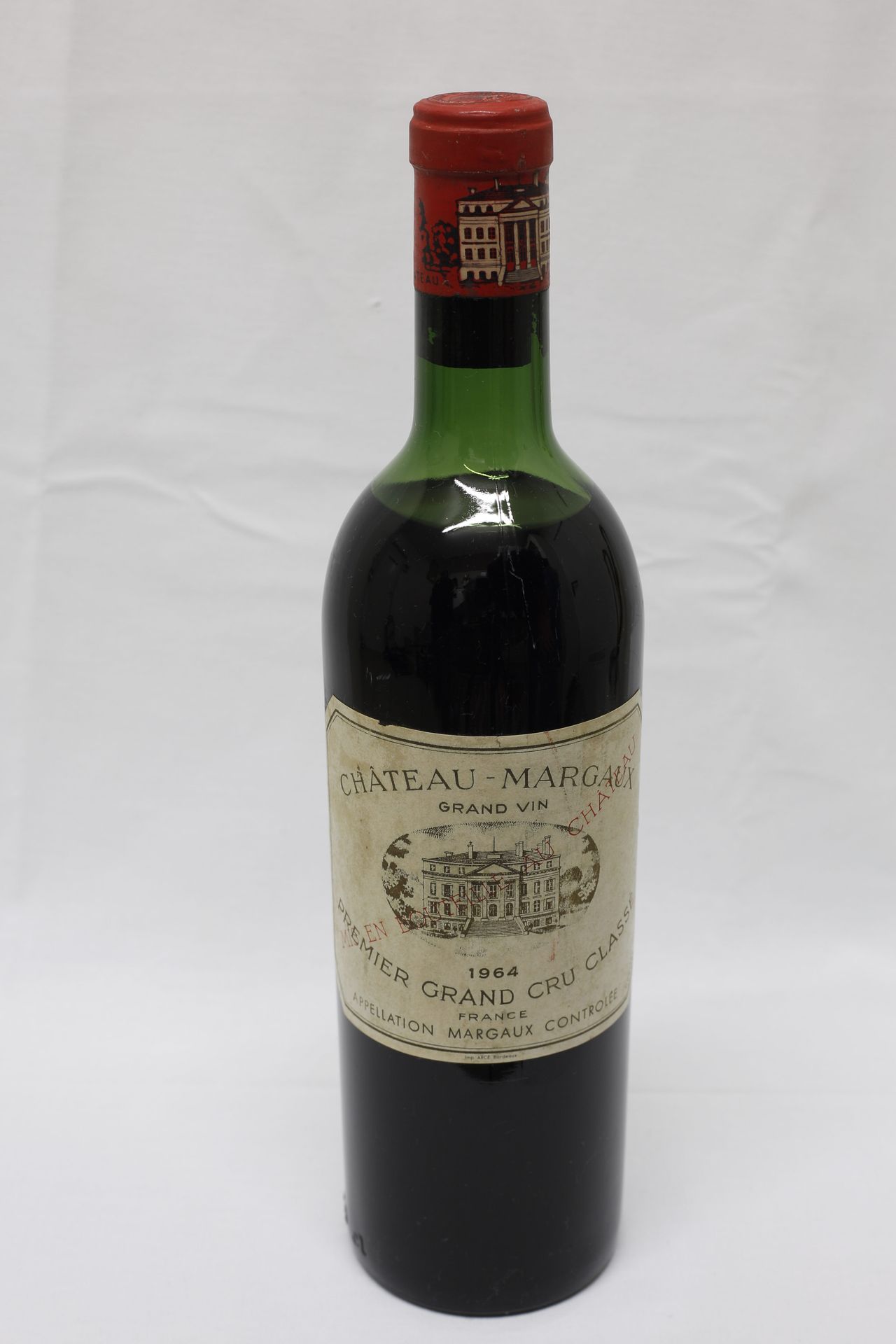 Null (MARGAUX)一瓶Chateau MARGAUX，年份1964，产区Margaux premier Grand Cru Classé，低颈位，标签&hellip;