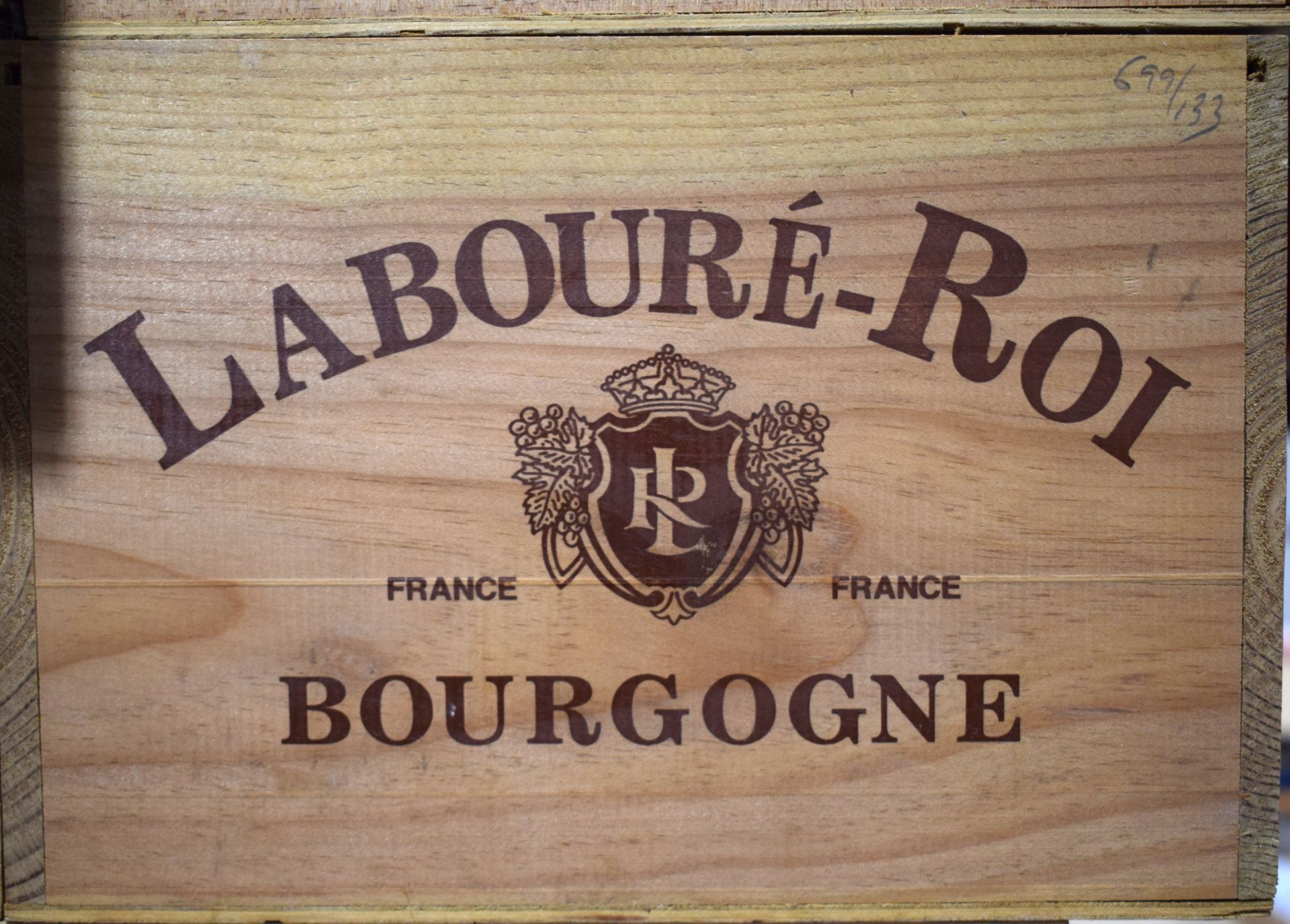 Null (NUITS SAINT-GEORGES)木箱中，一套6瓶来自LABOURÉ-ROI的NUITS SAINT-GEORGES, 1er Cru Cuv&hellip;