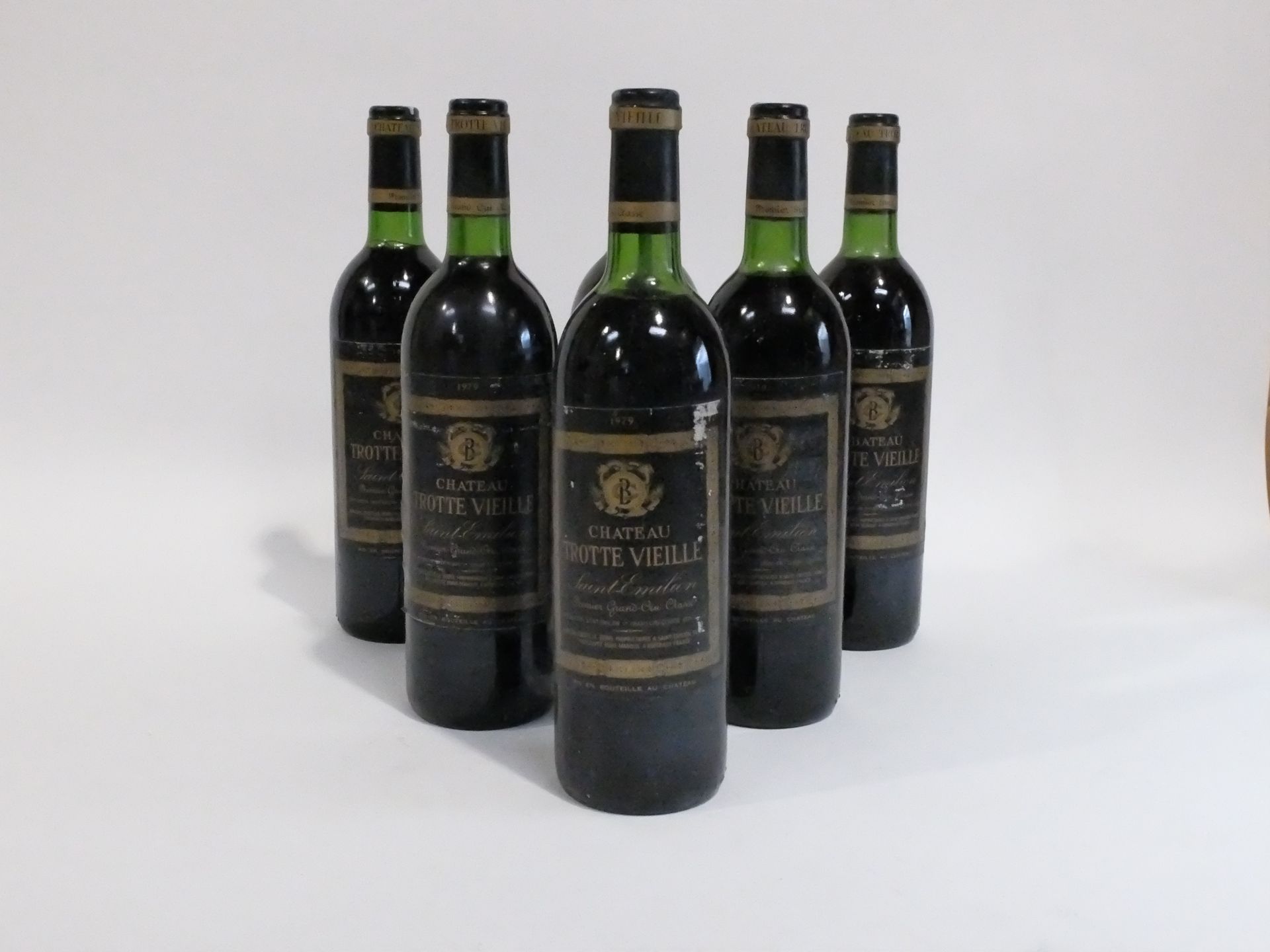 Null (SAINT-ÉMILION) Set di 7 bottiglie di Château TROTTE VIEILLE, Premier Grand&hellip;