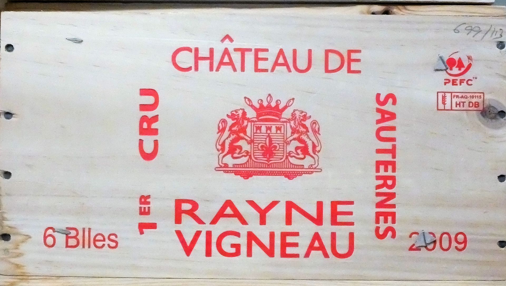 Null (SAUTERNES) In einer Holzkiste, 6 Flaschen Château RAYNE VIGNEAU, 1er Grand&hellip;