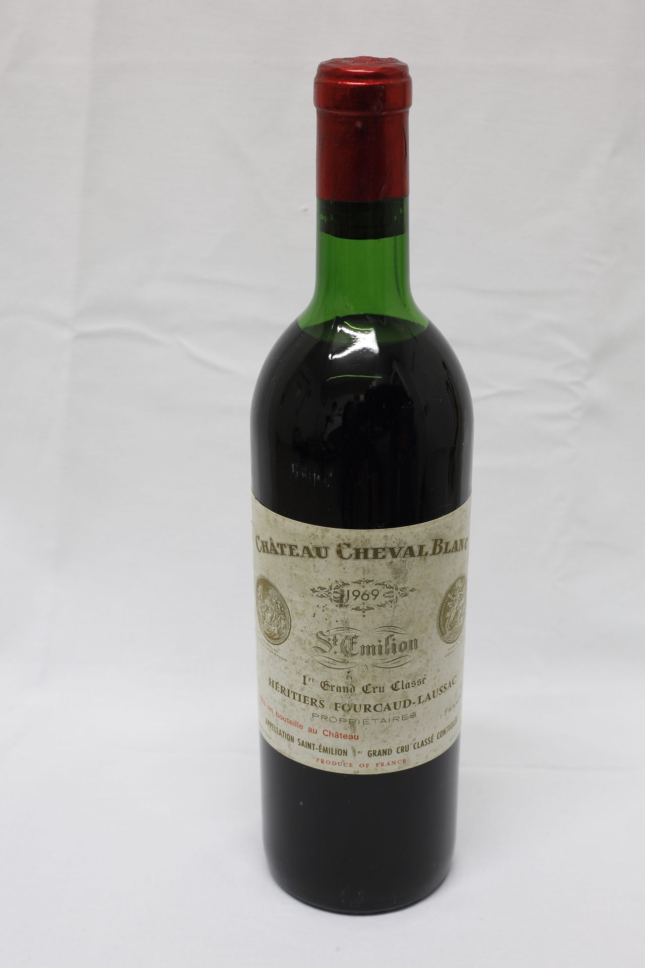 Null (SAINT-ÉMILION) Flasche des Château CHEVAL BLANC, Jahrgang 1969, 1er Grand &hellip;