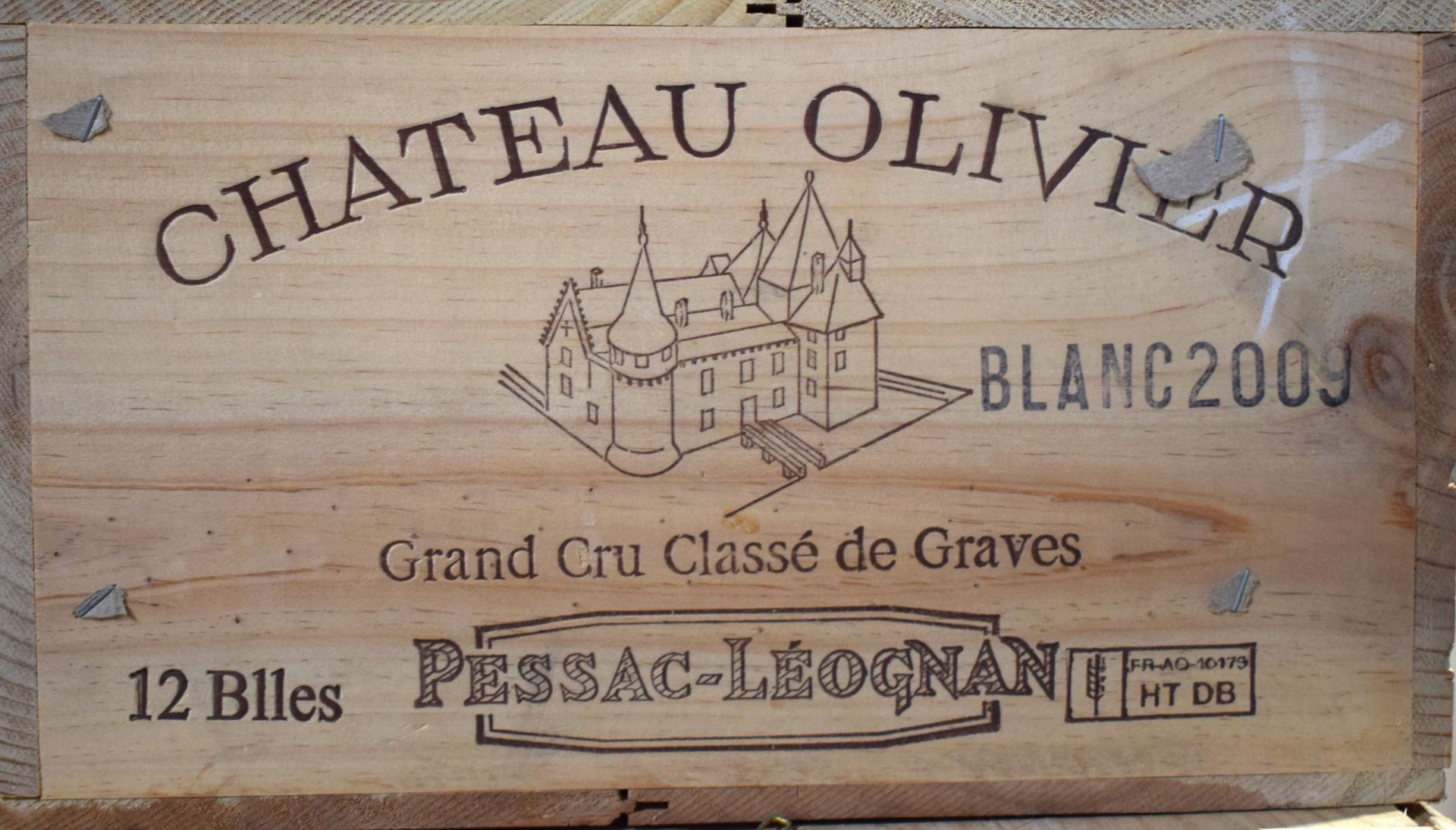 Null (PESSAC-LÉOGNAN)木箱中，一套12瓶OLIVIER酒庄，Pessac-Léognan产区，白葡萄酒，2009年份