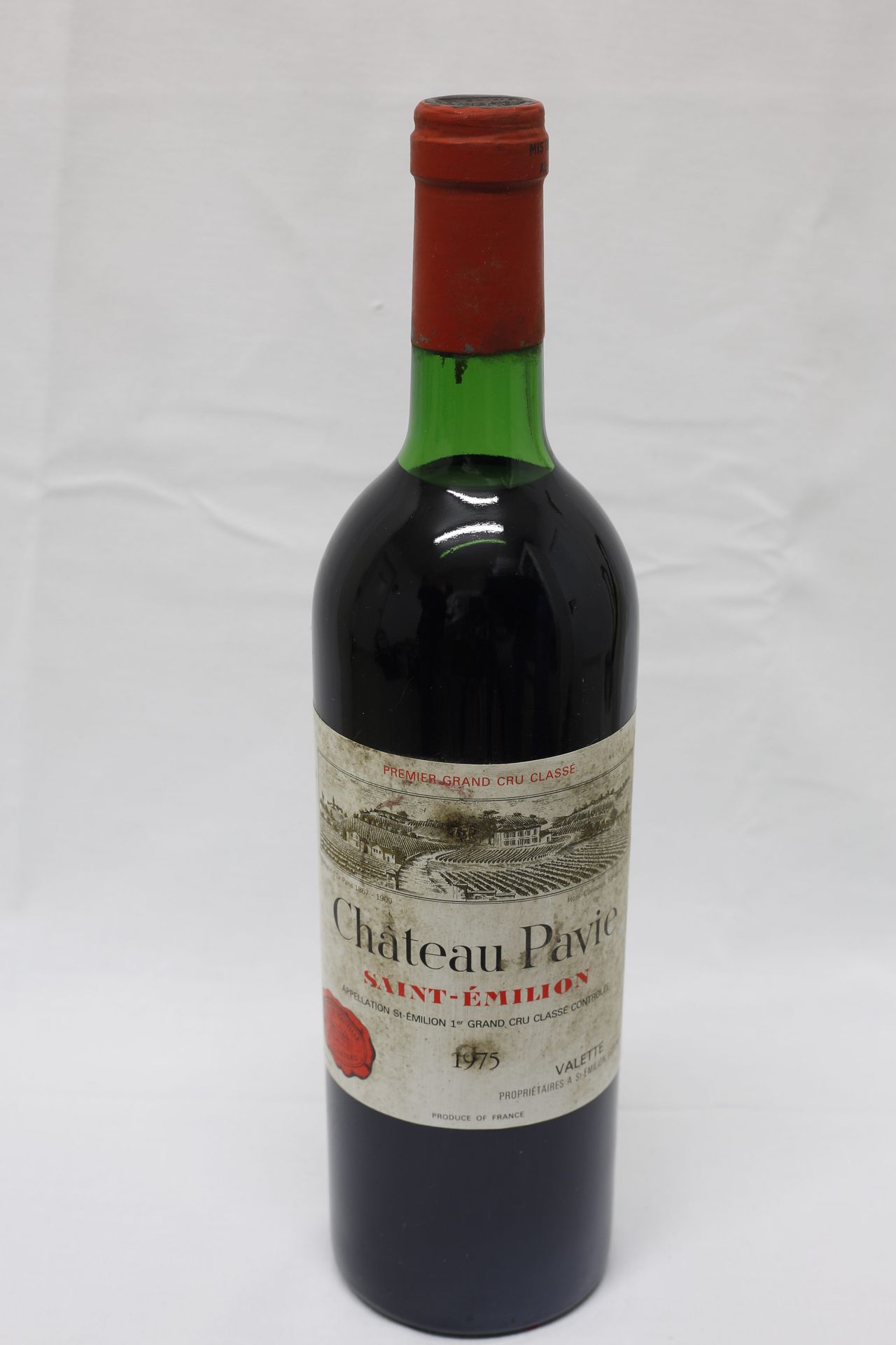 Null (SAINT-ÉMILION) Set di 2 bottiglie di Château PAVIE, Annata 1975, Appellati&hellip;
