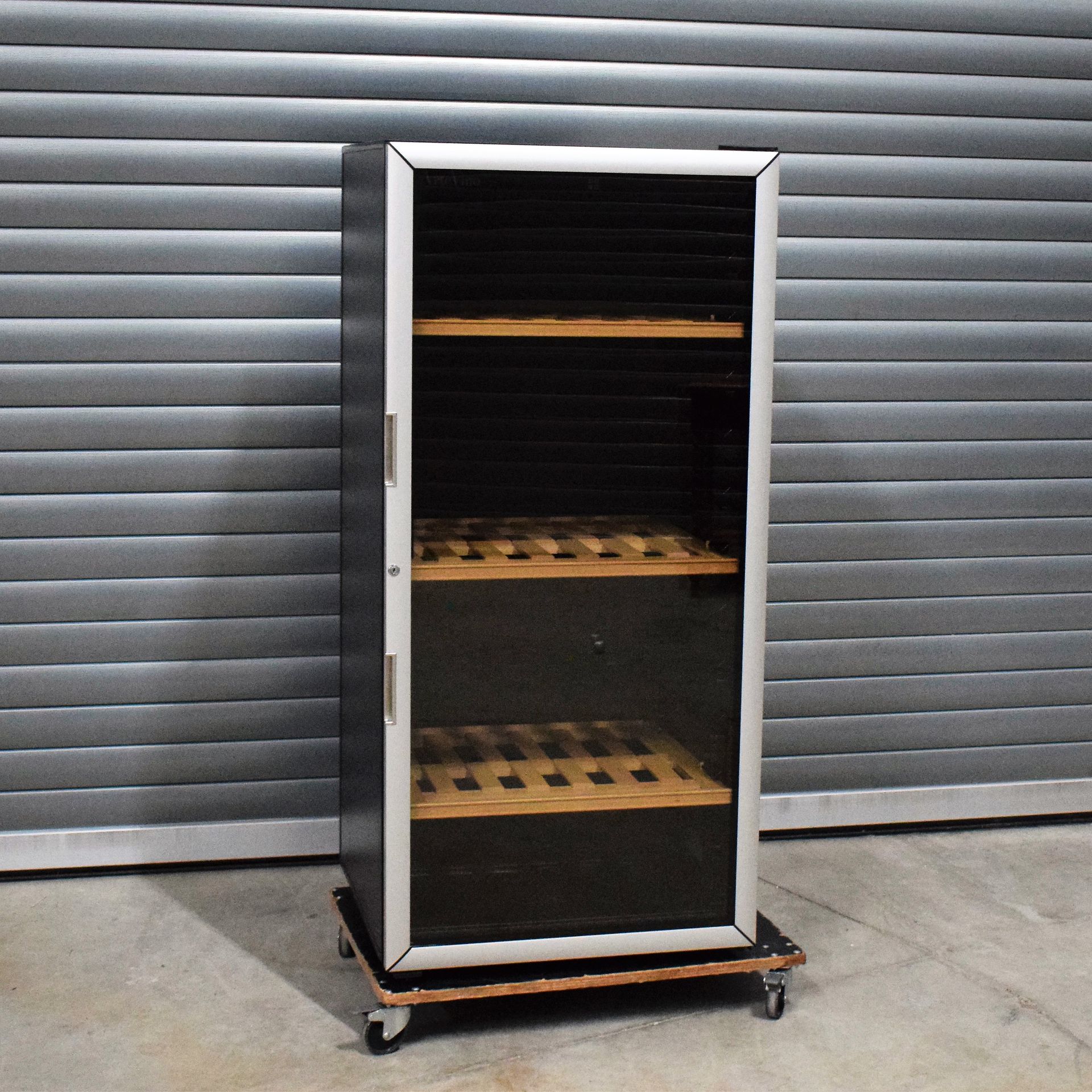 Null Wine cellar ARTEVINO (French manufacture of 2012) for 202 bottles, model NV&hellip;