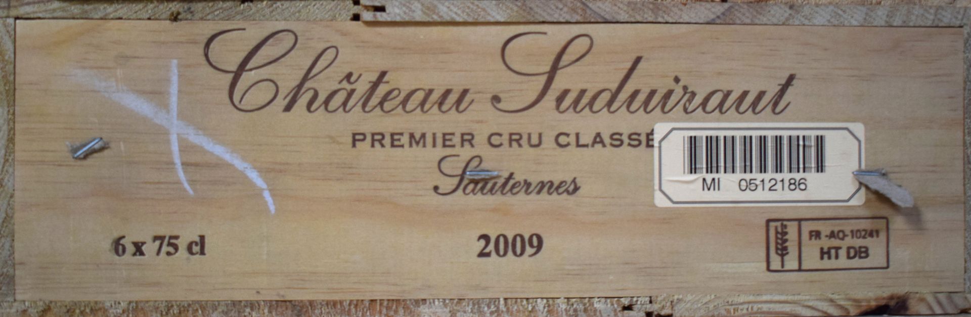 Null (SAUTERNES) En estuche de madera, lote de 6 botellas de Château SUDUIRAUT, &hellip;