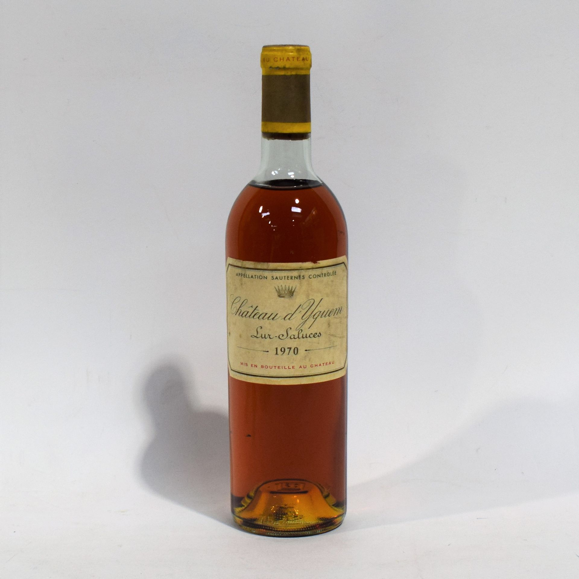 Null (SAUTERNES) Bottiglia di Château YQUEM, Marquis de Lur-Saluces, Vintage 197&hellip;