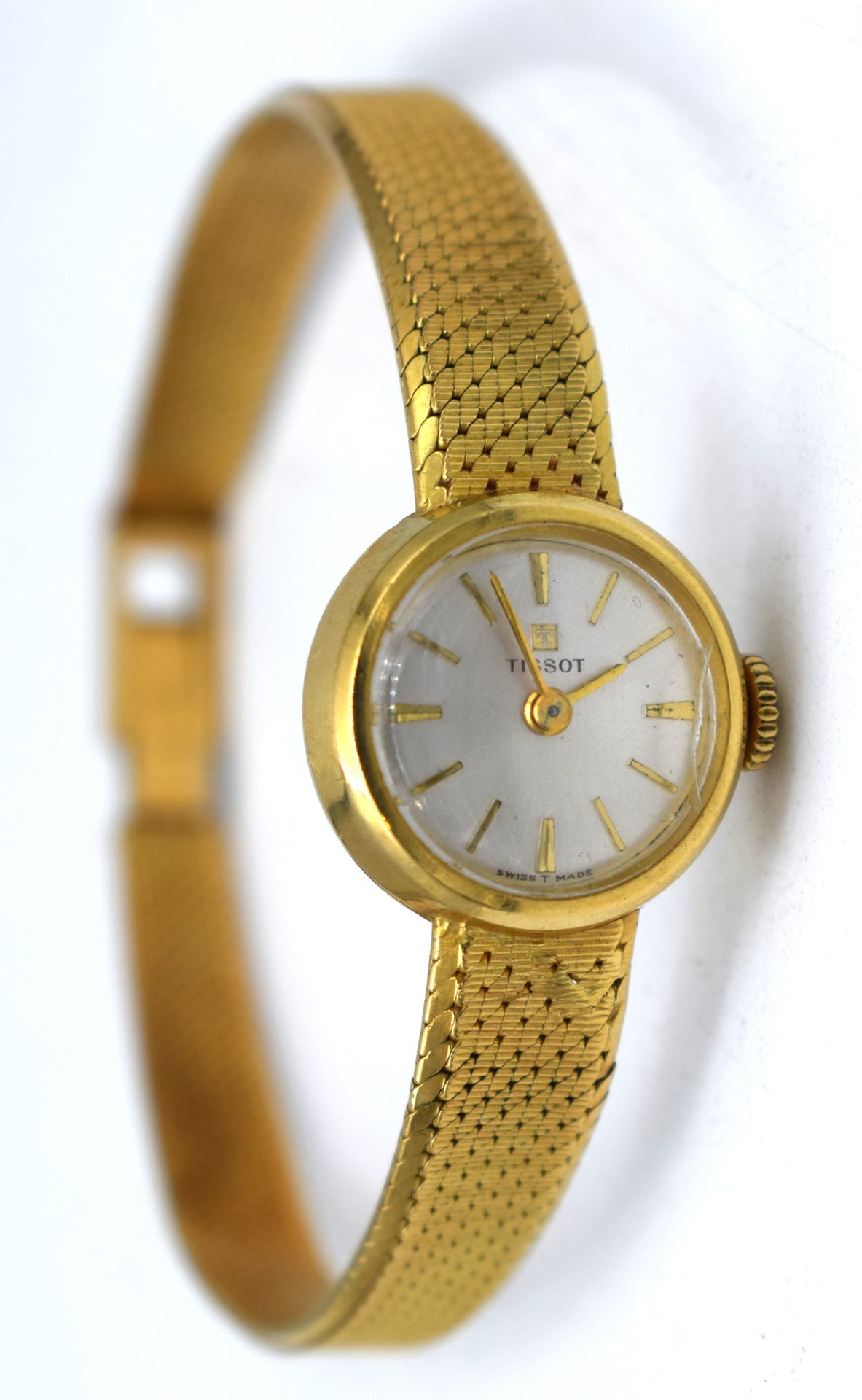 Null Reloj TISSOT de señora en oro amarillo de 18 quilates, cristal partido, mec&hellip;