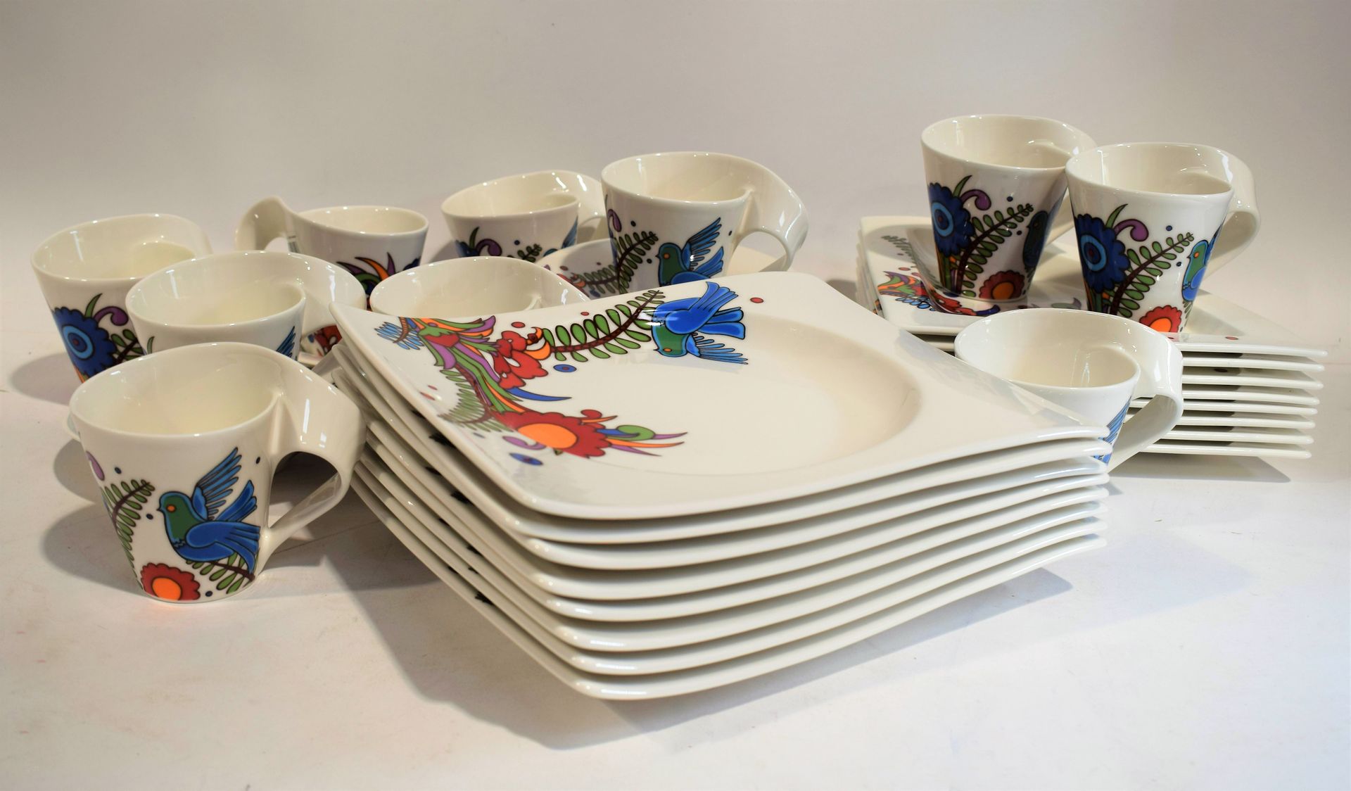 Null [VILLEROY] From an ACAPULCO service by VILLEROY BOCH, NEW WAVE line, set of&hellip;