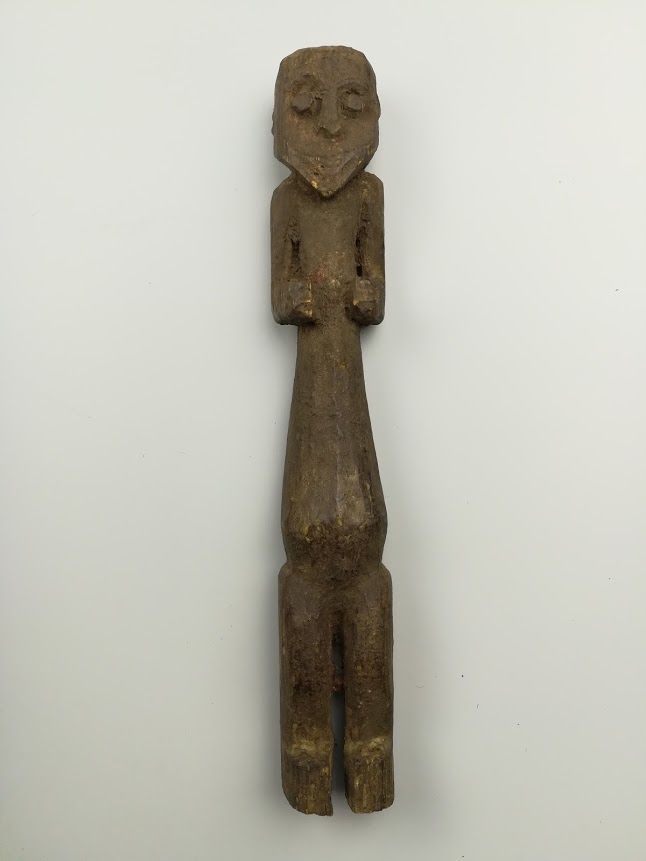 Null Très rare et ancienne statuette de danse Mambila sculptée dans du bambou et&hellip;