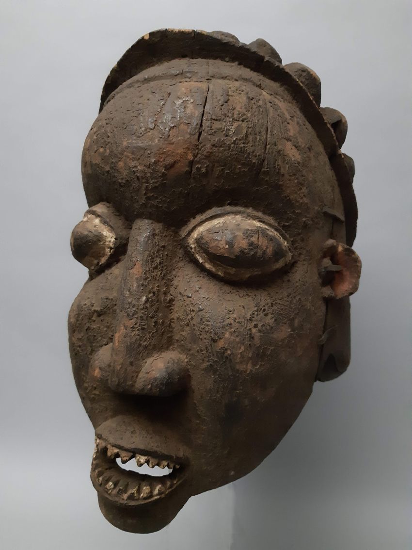 Null Afrique. Important masque Bangwa (Cameroun).
Chez les Bangwa, les masques é&hellip;