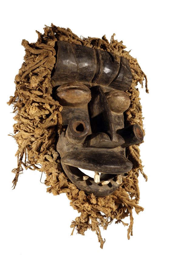Null Afrika. Schöne Dan-Maske von der Elfenbeinküste.
Die Dan, oder genauer gesa&hellip;