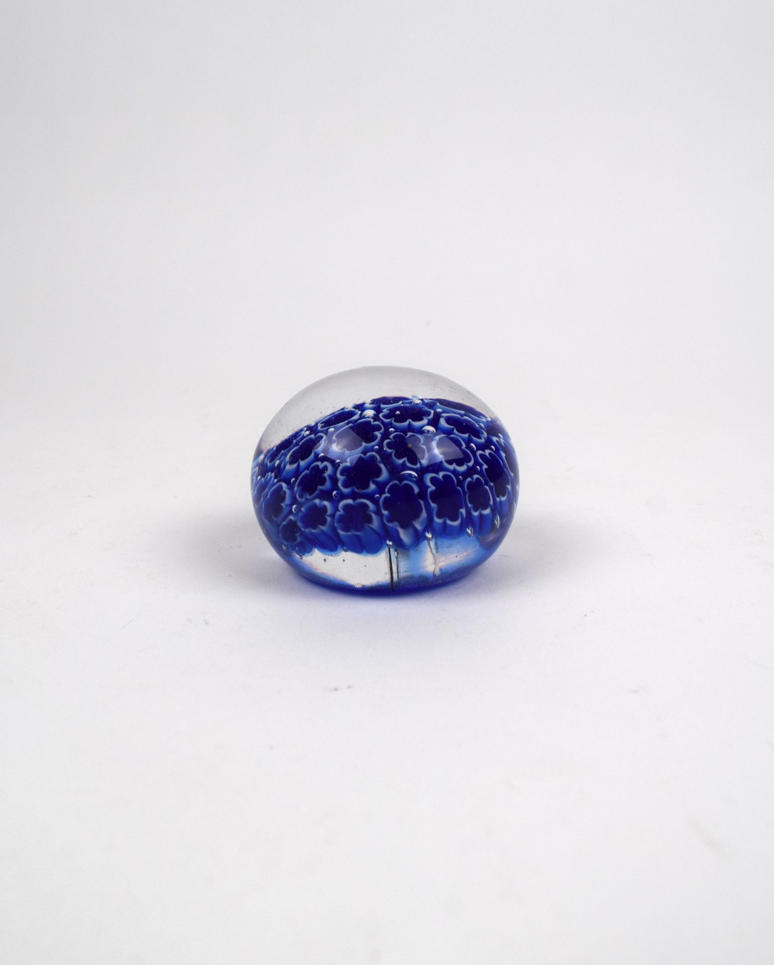 Null millefiori paperweight, blue
6 cm diameter