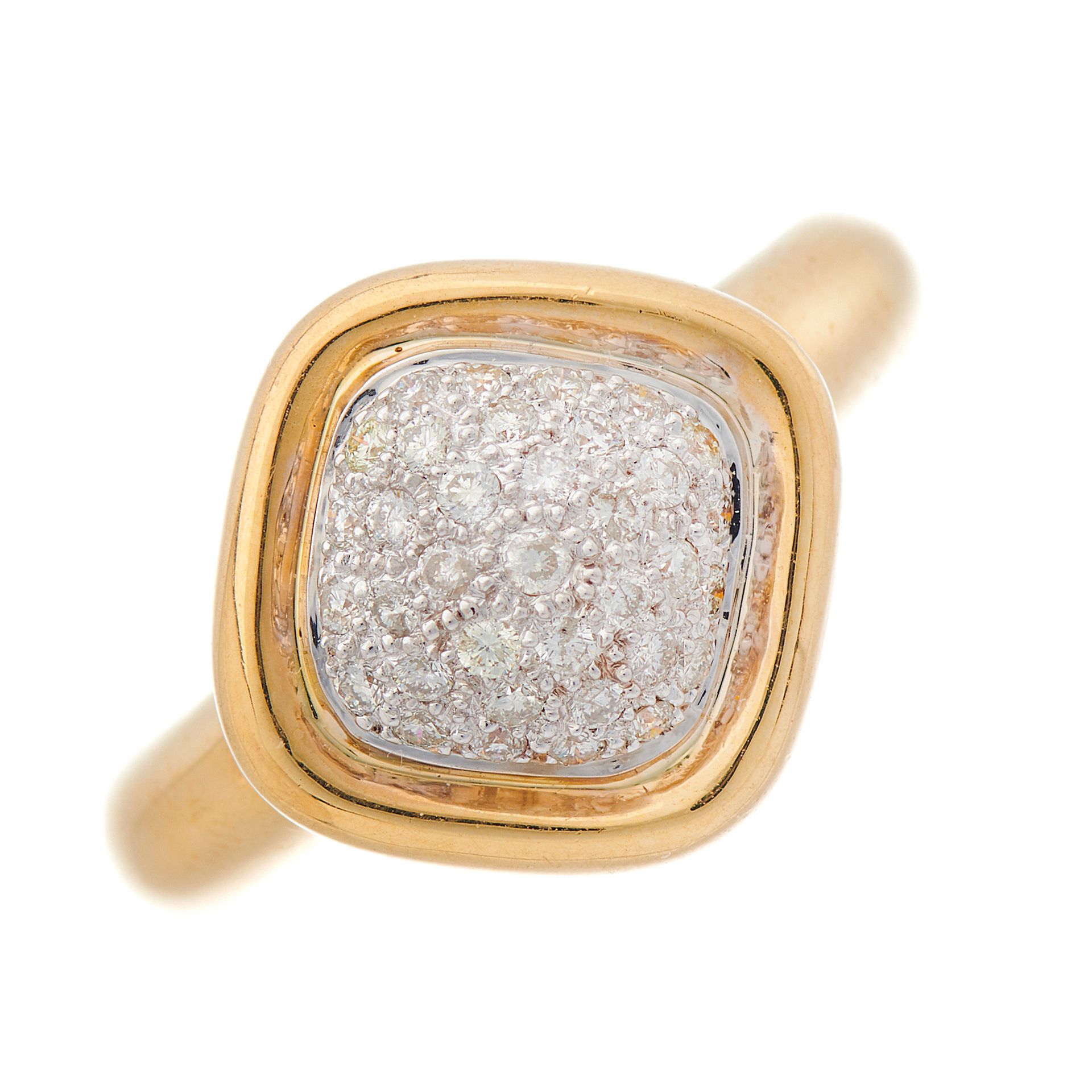 Null 一枚18K金铺镶钻石礼服戒指，双色，圆顶设计，估计钻石总重0.35克拉，伦敦2000年印记，戒指尺寸N，10.1克 - 整体状况良好 - 钻石相当匹配&hellip;