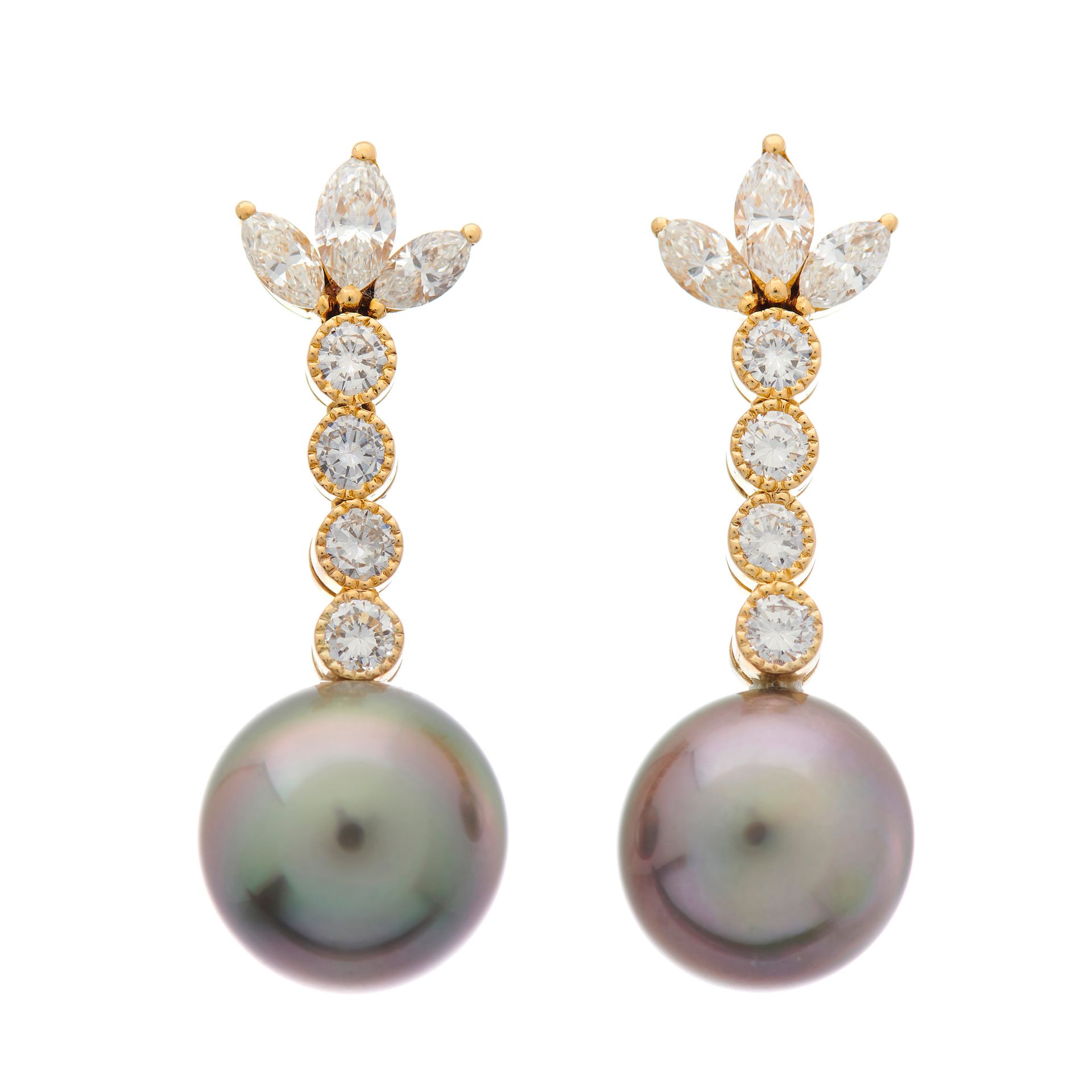 Null A pair of 18ct gold Tahitian cultured pearl and vari-cut diamond drop earri&hellip;