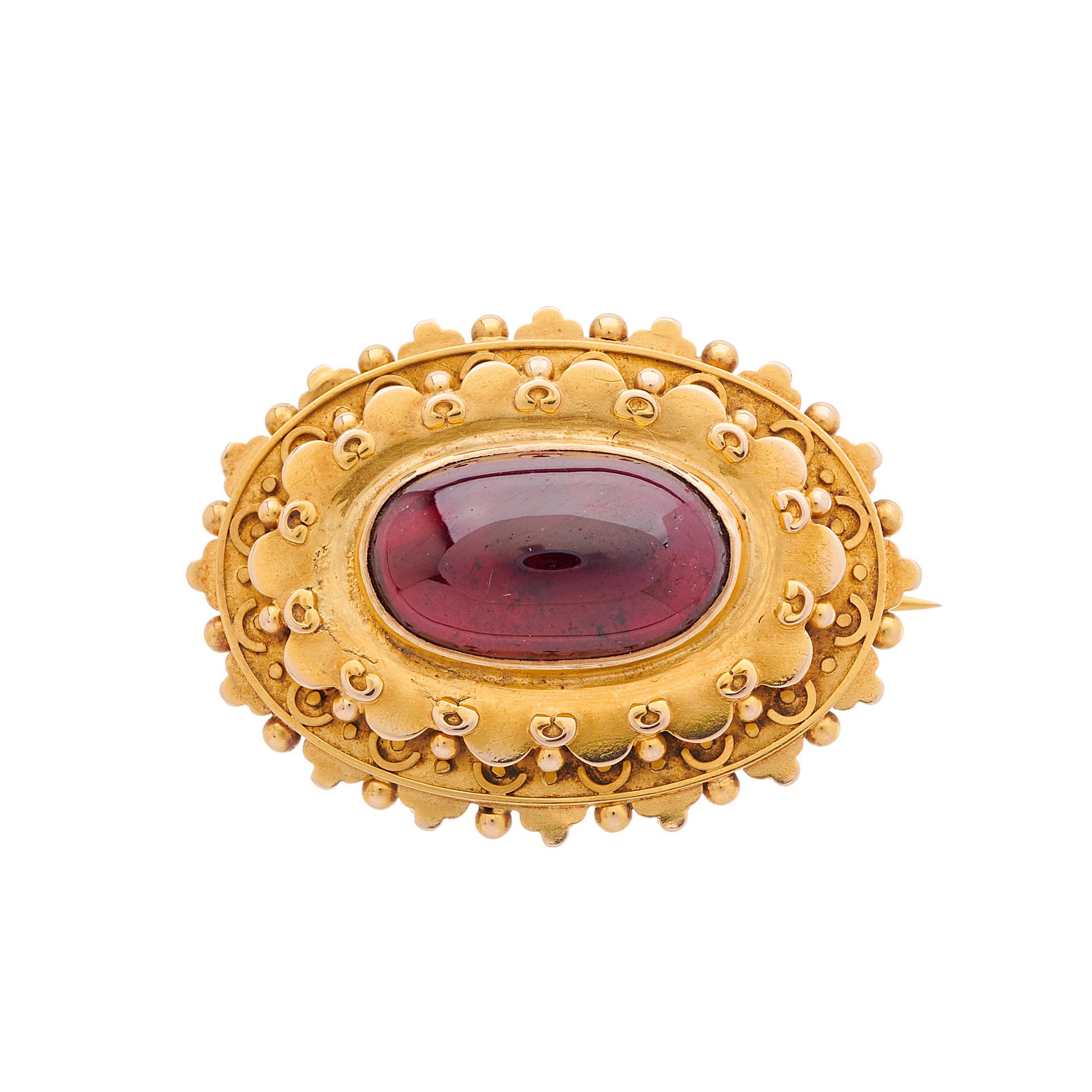 Null An early 20th century 15ct gold garnet cabochon brooch, with bead accent st&hellip;