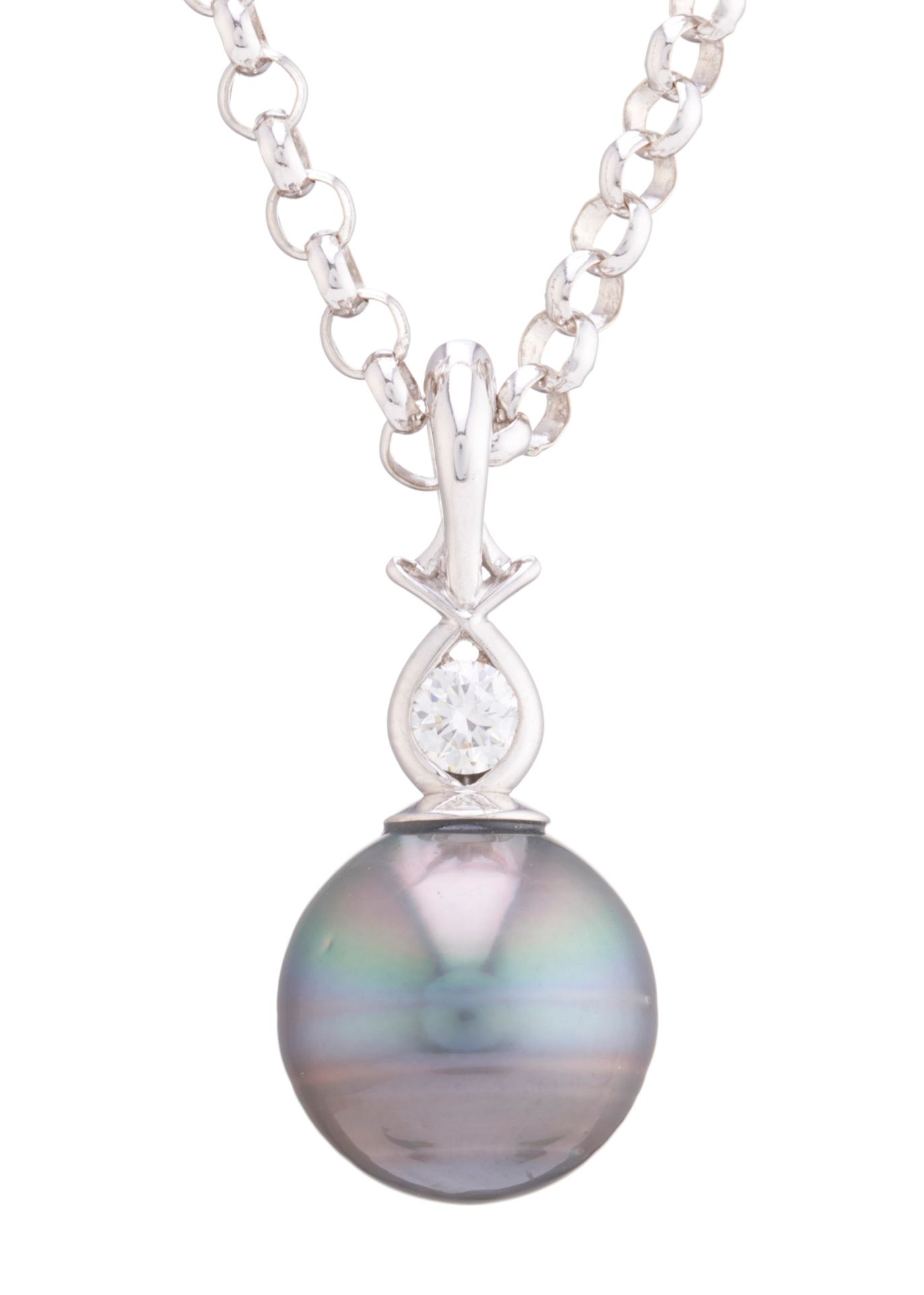Null Un pendentif en or 18ct en forme de perle de culture grise et diamant taill&hellip;