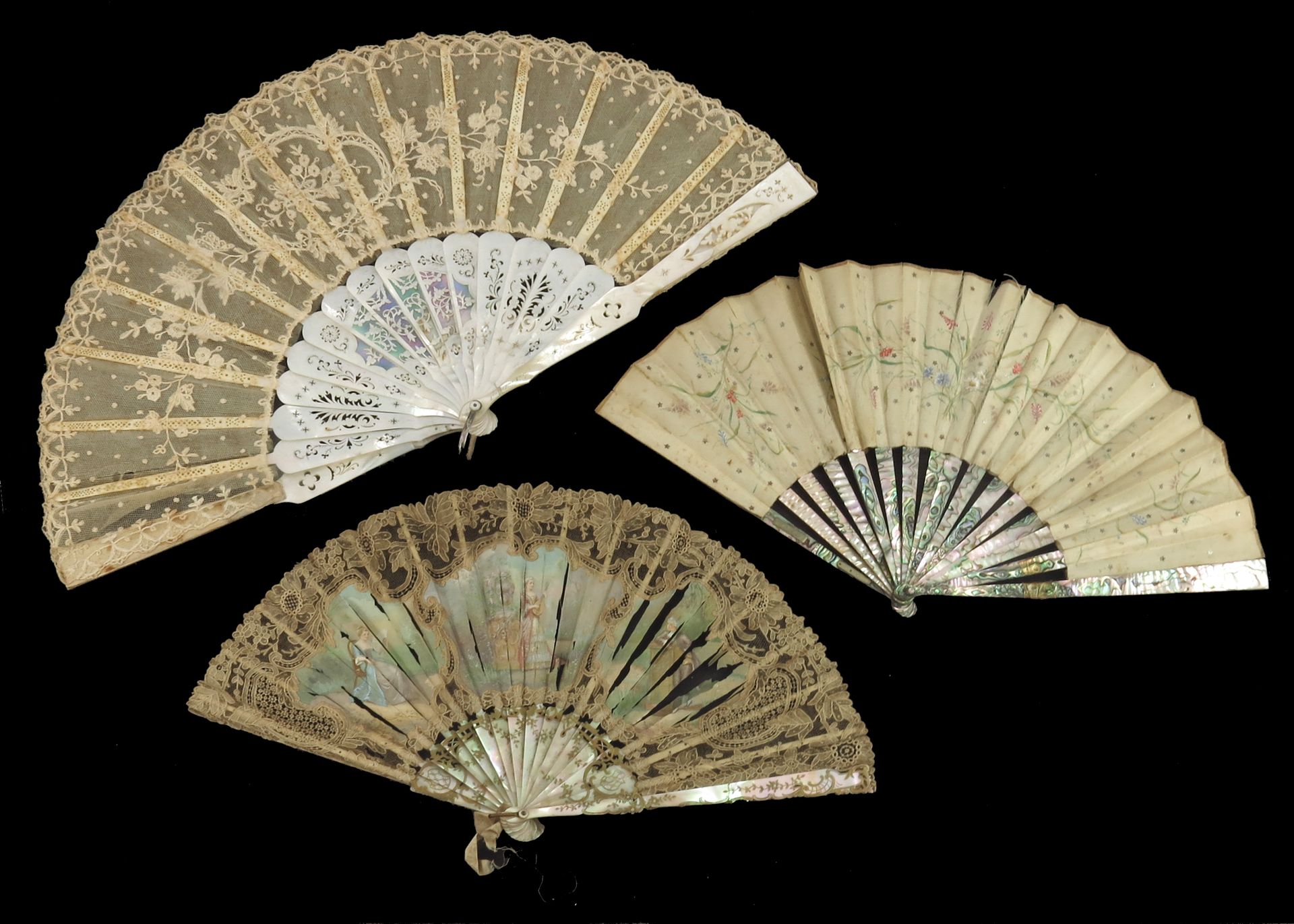 Null Three fans, the first a c 1870/80’s white Mother of Pearl example, the guar&hellip;