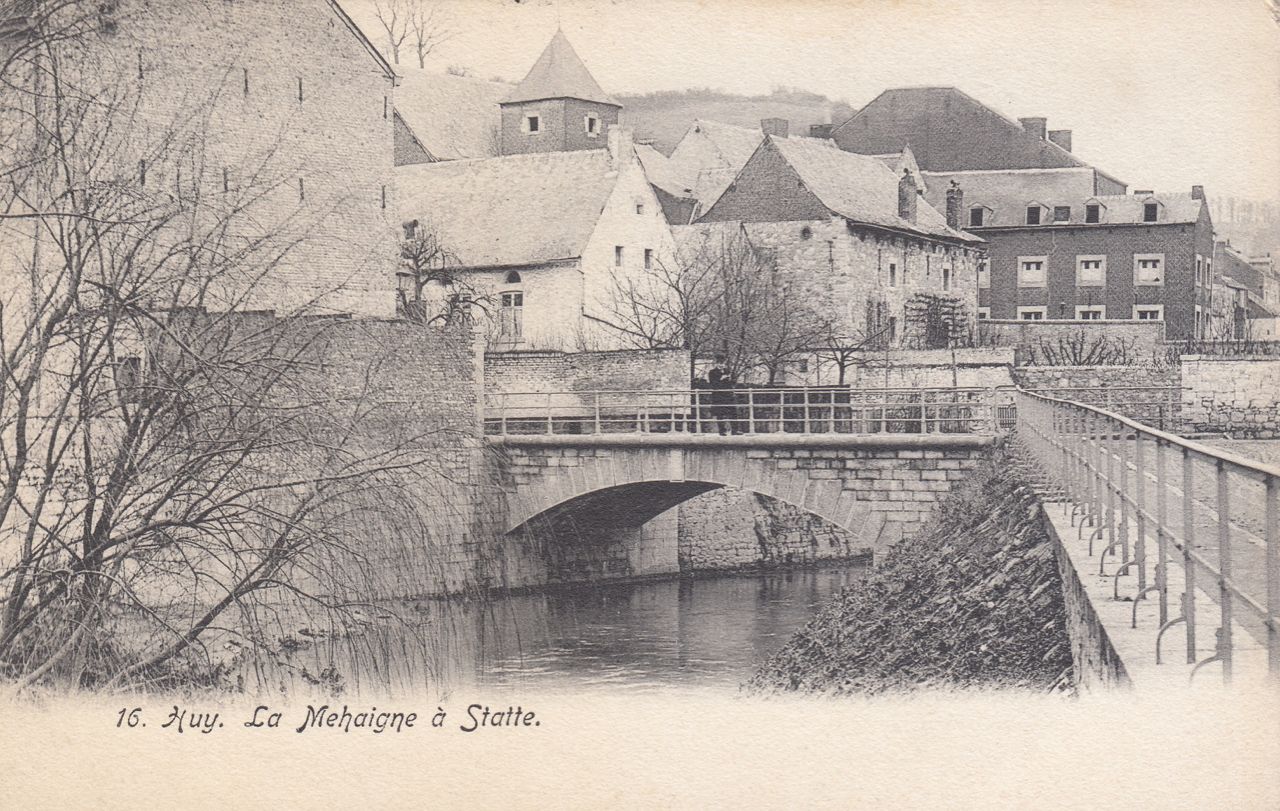 Null 
LIÈGE et province de Liège. Environ 100 cartes postales, époques diverses.