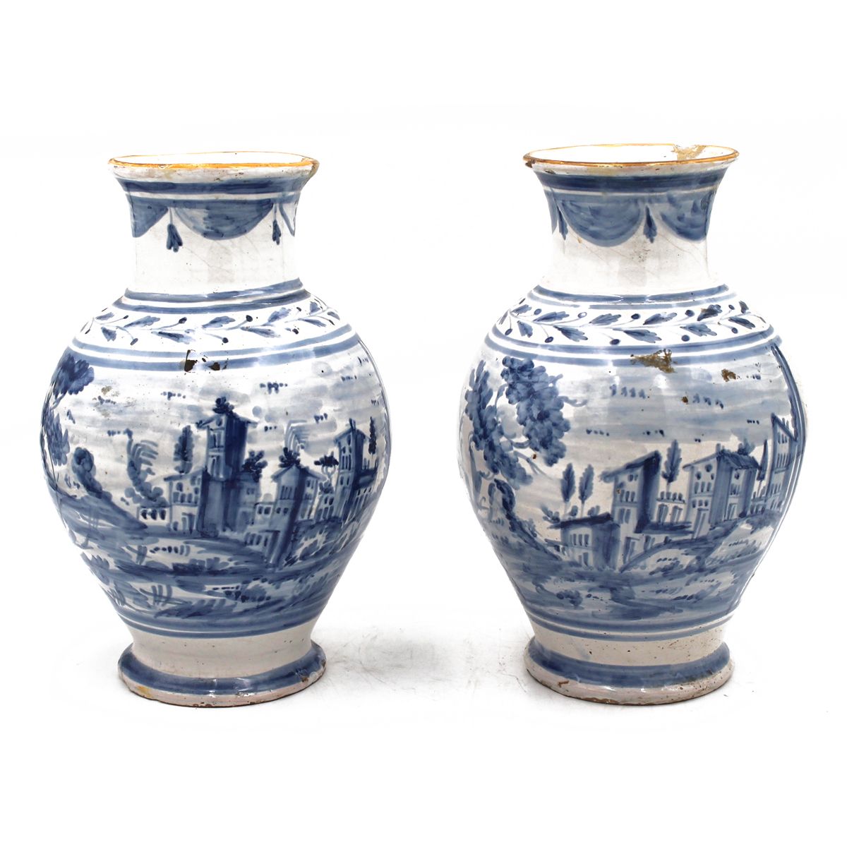 COPPIA DI VASI - COUPLE OF VASES Antica maiolica decorata con paesaggi e casolar&hellip;