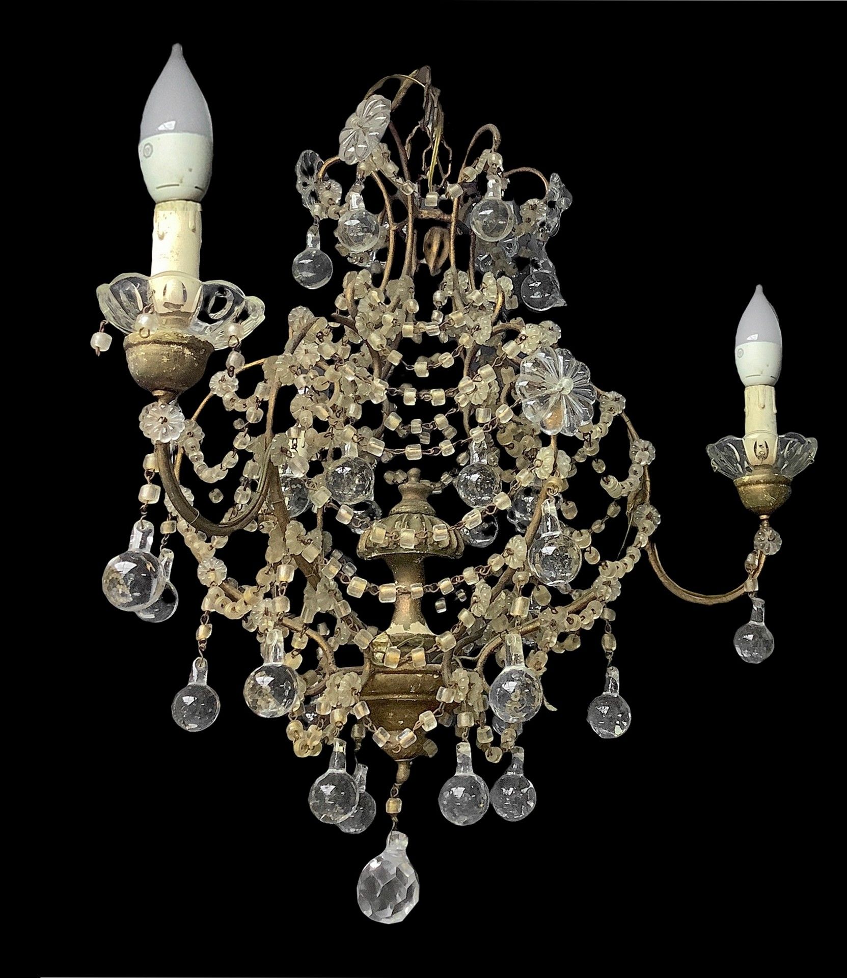 Null Chandelier with toasts