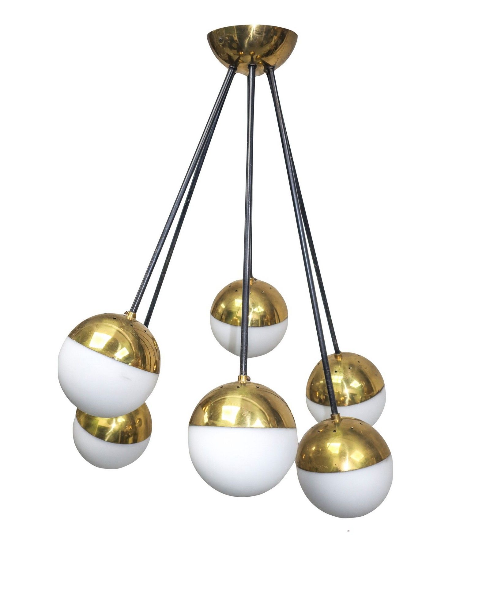 Bruno Gatta per Stilnovo 天花板灯h cm 65 带球状扩散器的三层乳白玻璃，有缎面效果，结构为黑色漆面金属和黄铜。使用的迹象