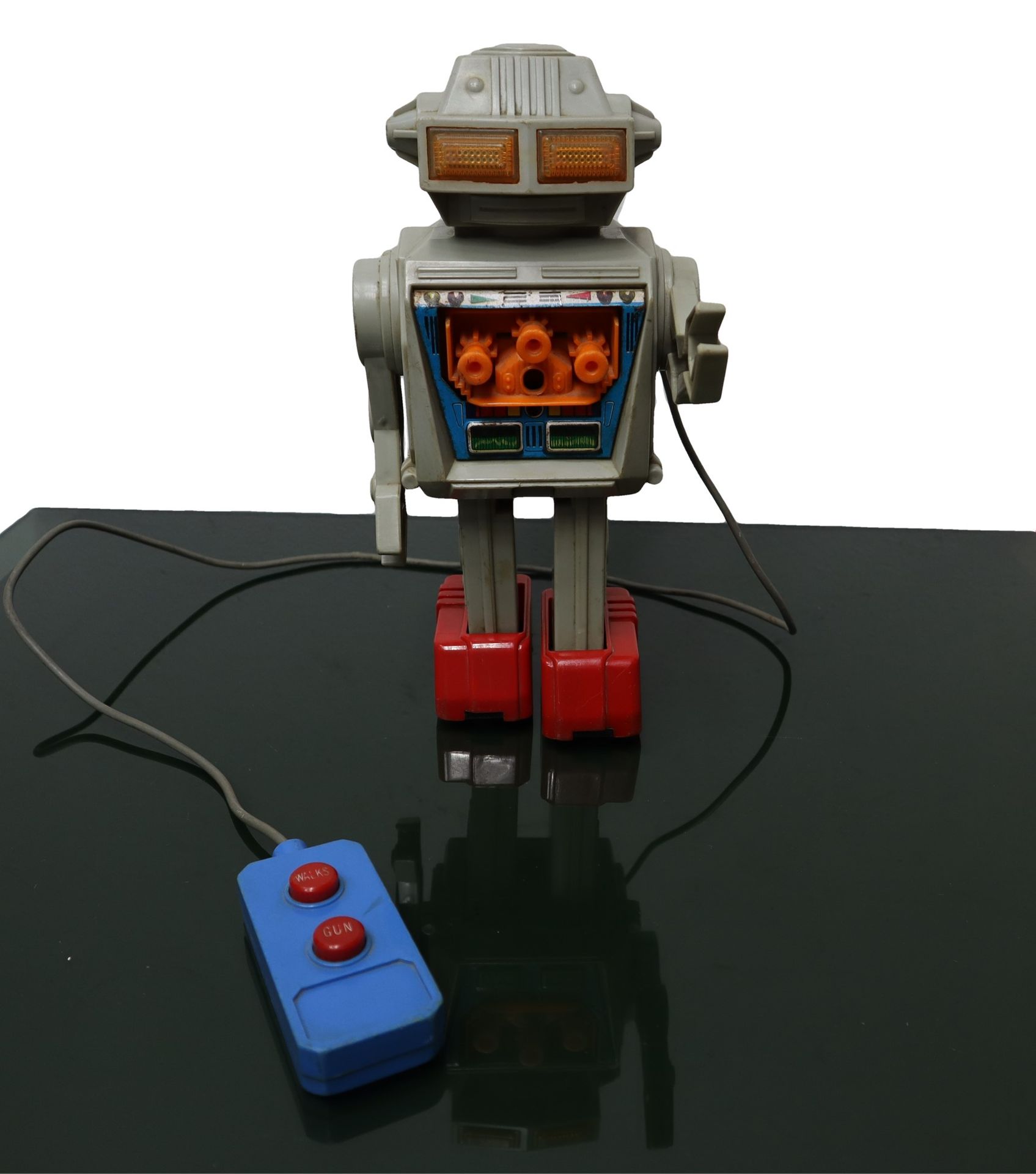 Null 塑料和锡制机器人，1960年25厘米，日本制造，用电池远程控制